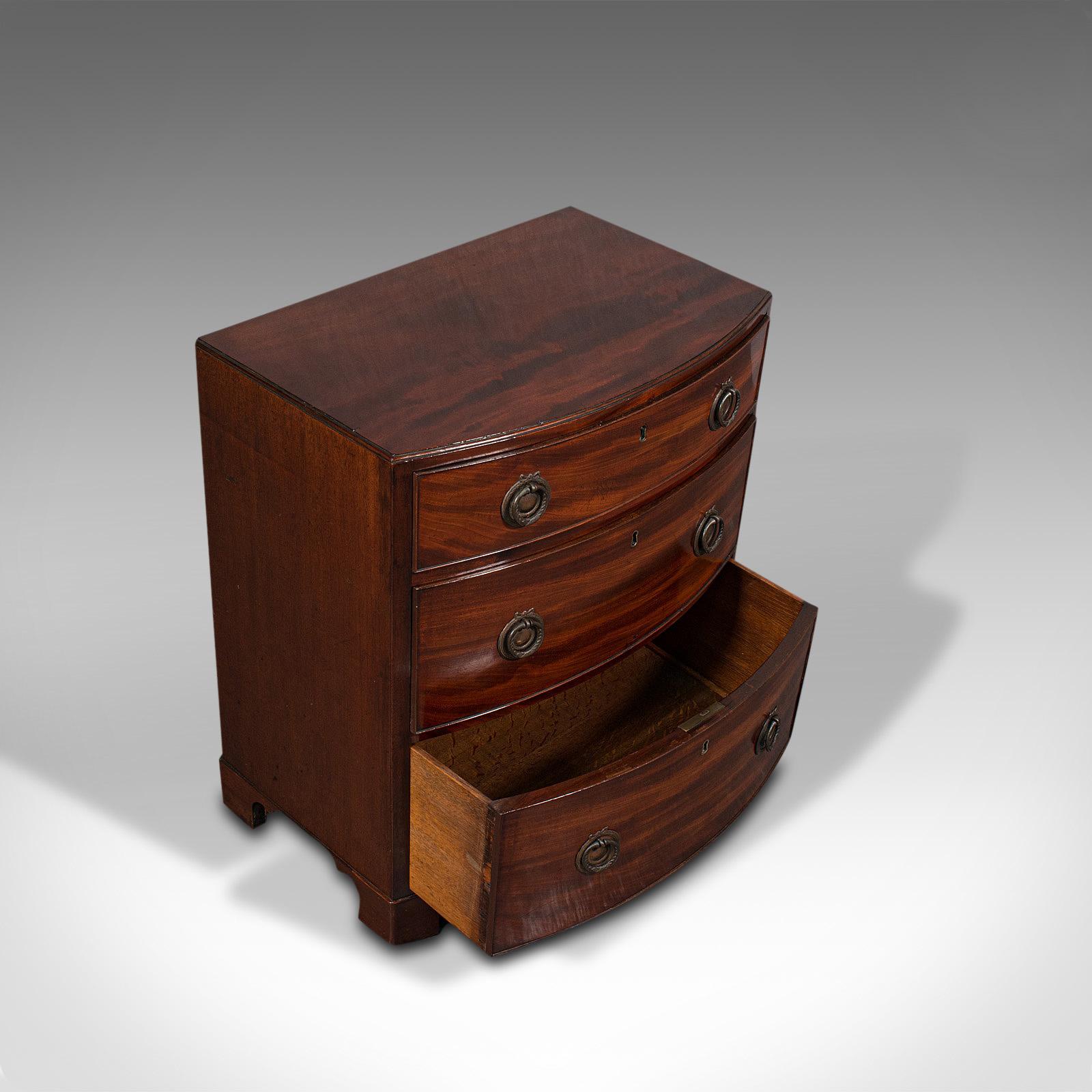 Compact Antique Chest of Drawers, English, Mahogany, Bedside Stand, Georgian 2