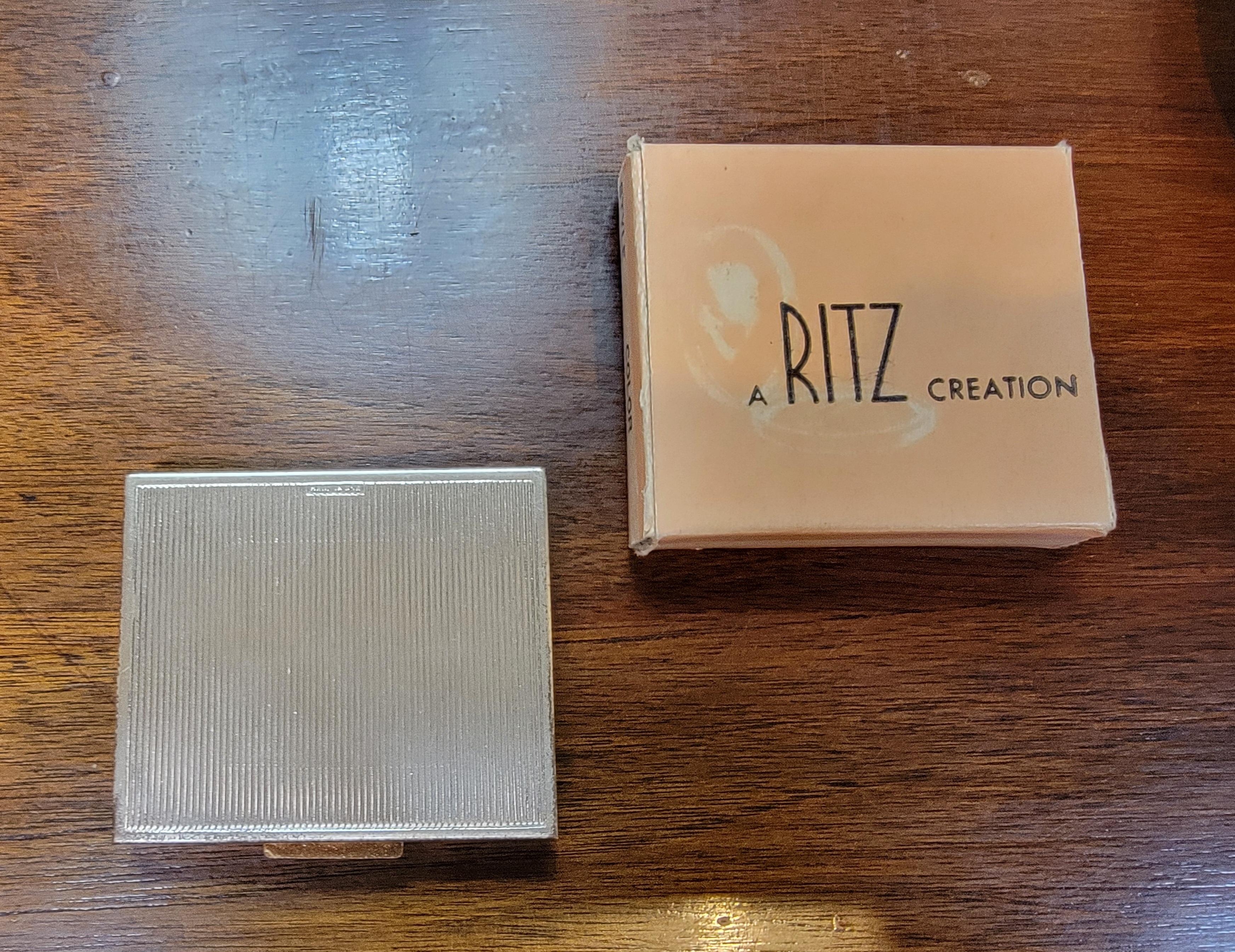 Compact by RITZ Carte de l'Alaska en vente 2