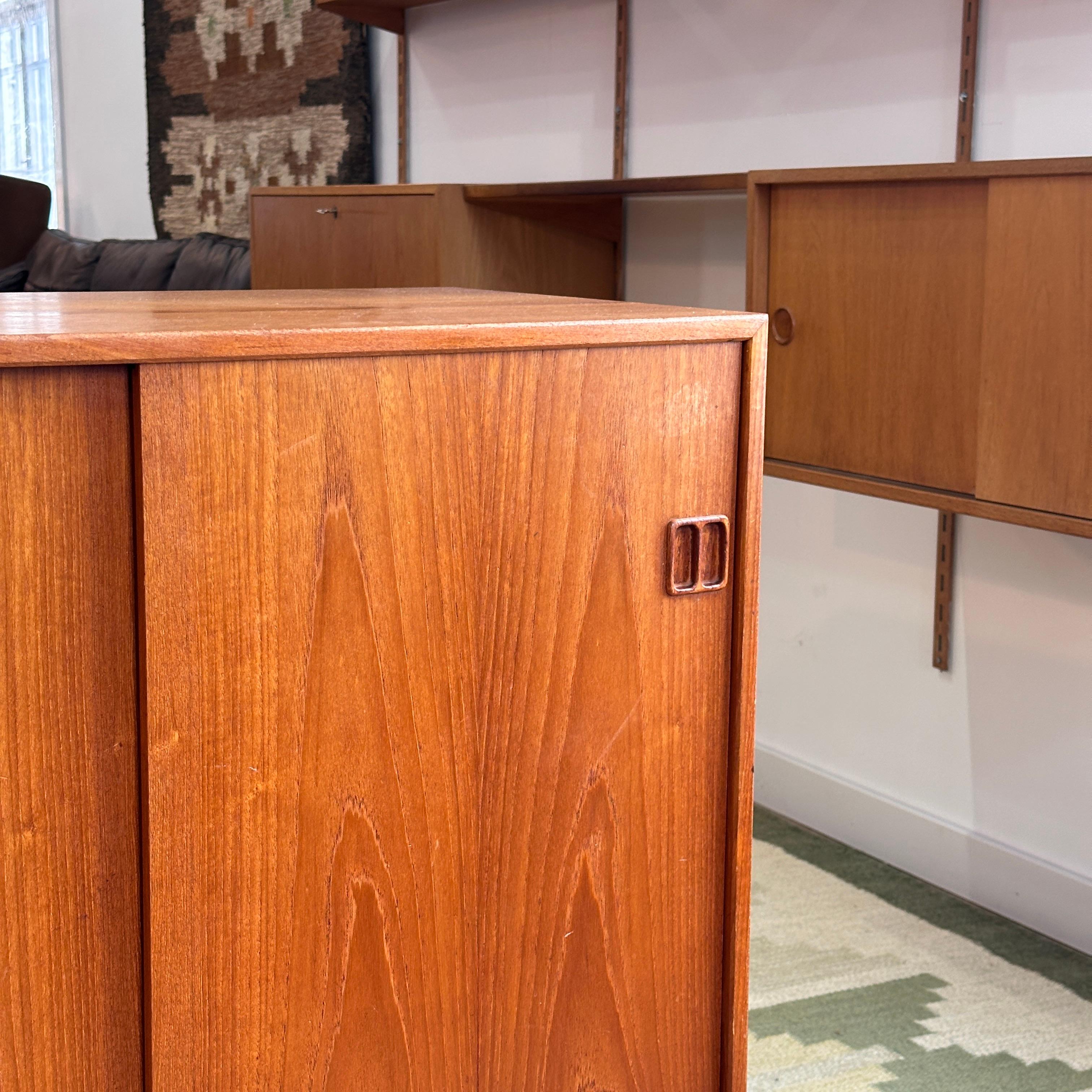 Compact Danish Teak Sideboard 1