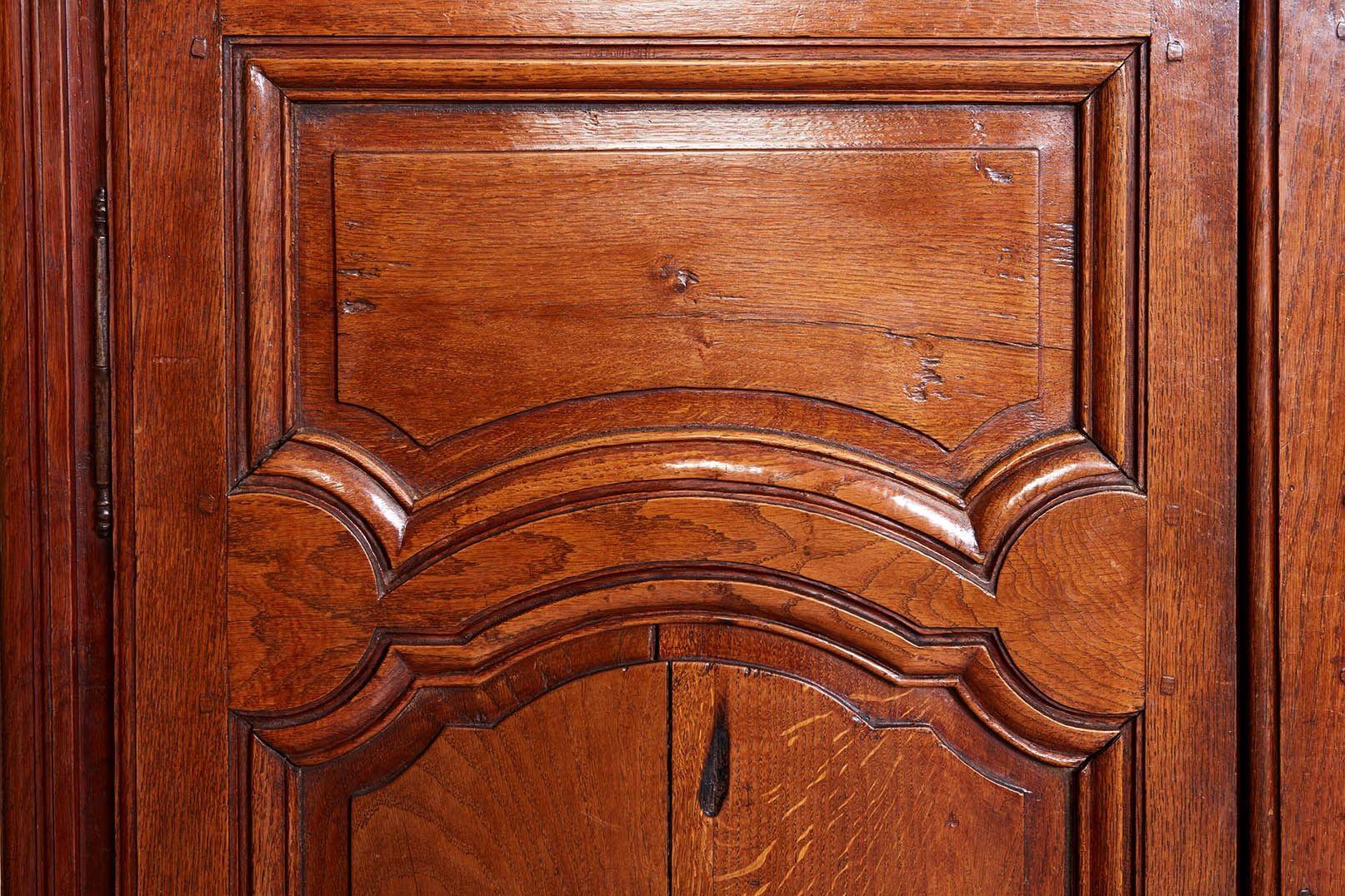 Compatto Inizio del XIX secolo. Armadio Oak in vendita 3
