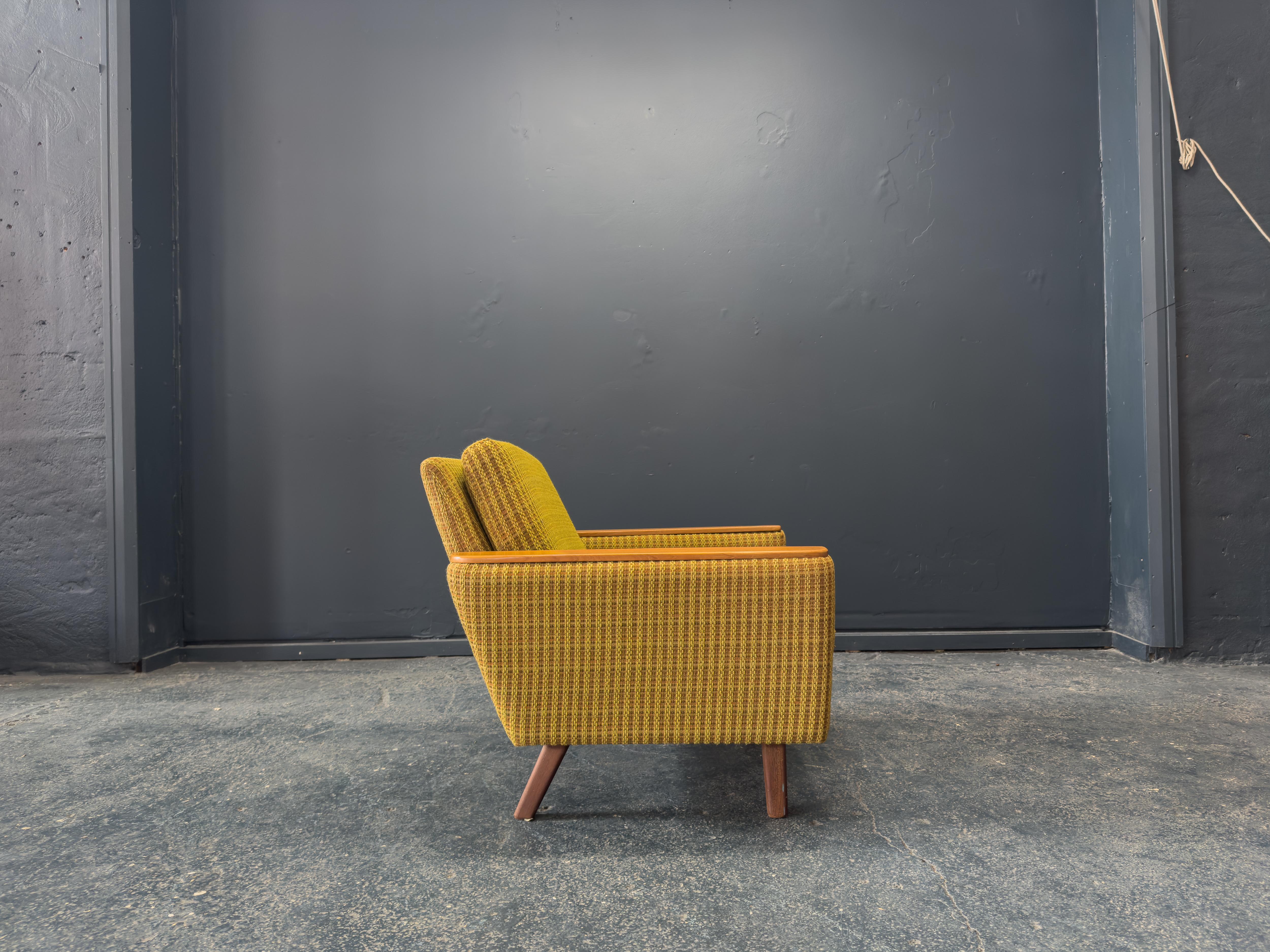 Sillón Compacto Verde y Teca Danés en venta