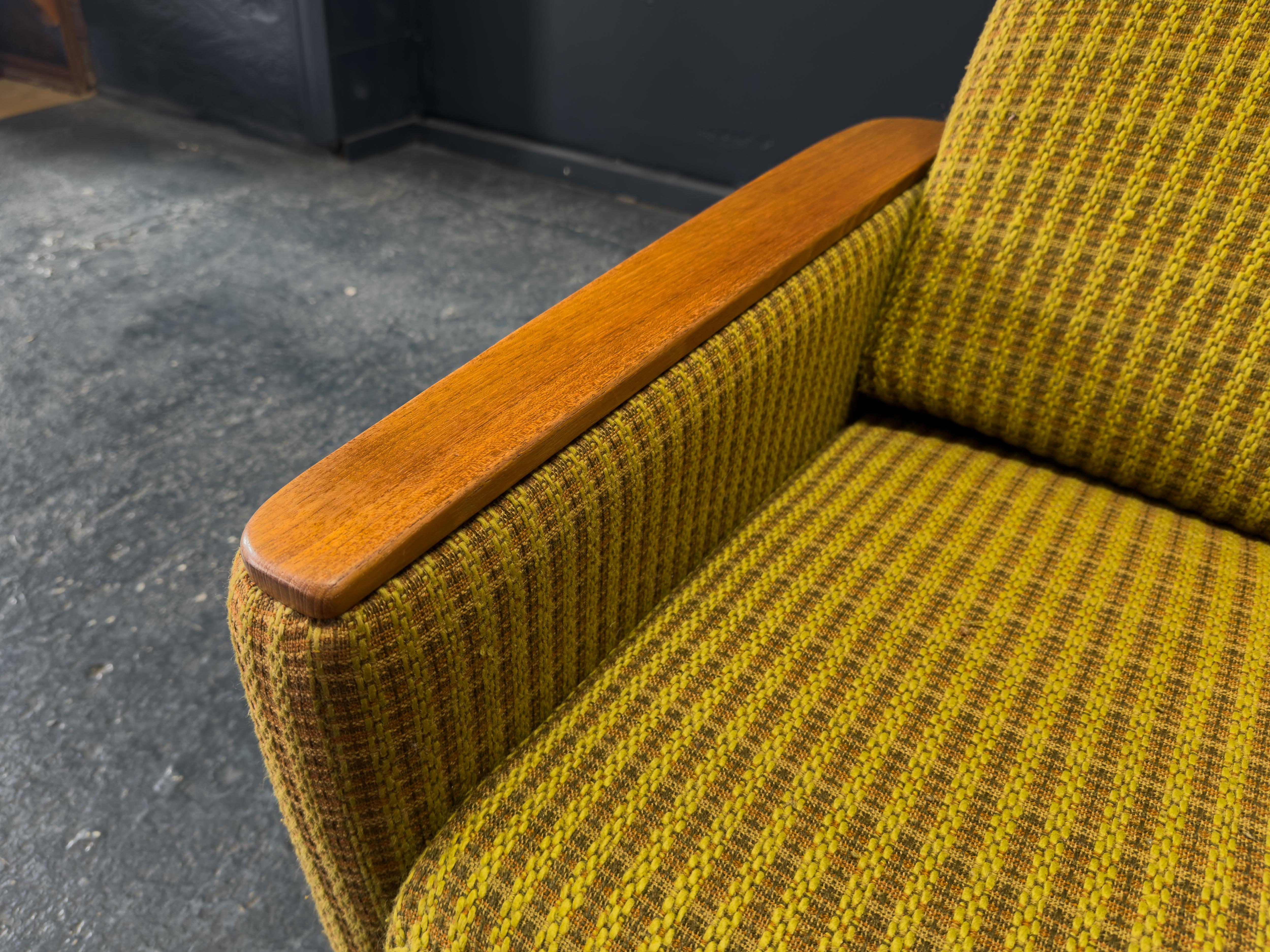 Sillón Compacto Verde y Teca en venta 1