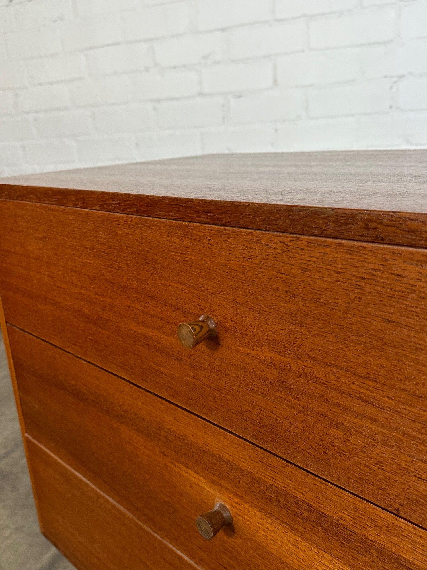 20th Century Compact Midcentury Chest of Drawers