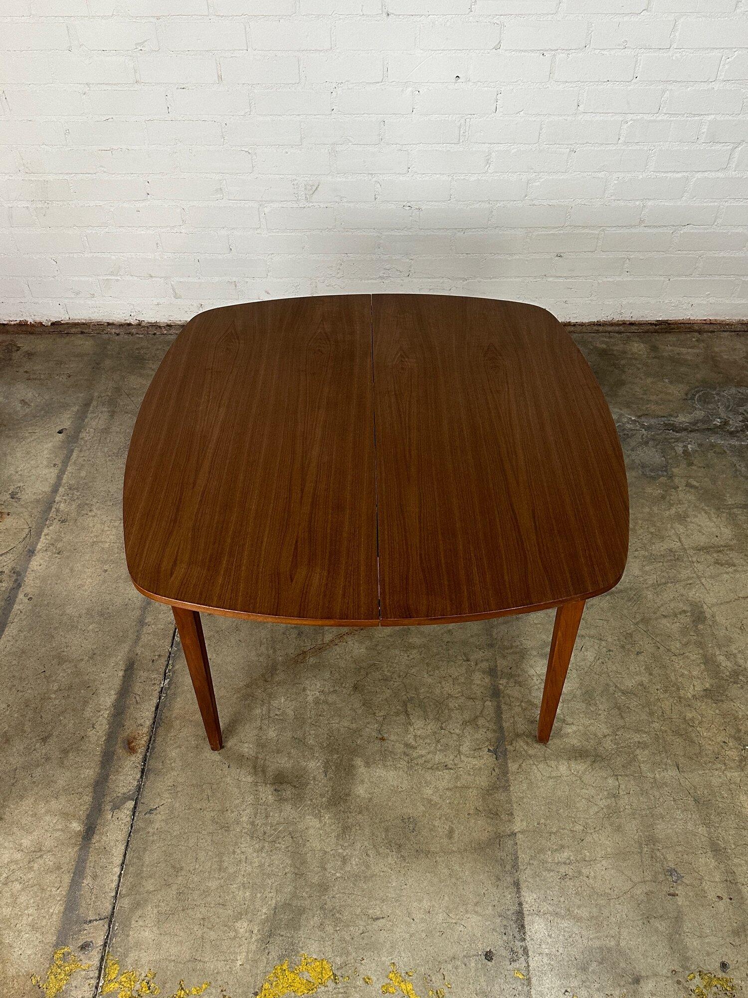 Compact mid century dining table For Sale 5