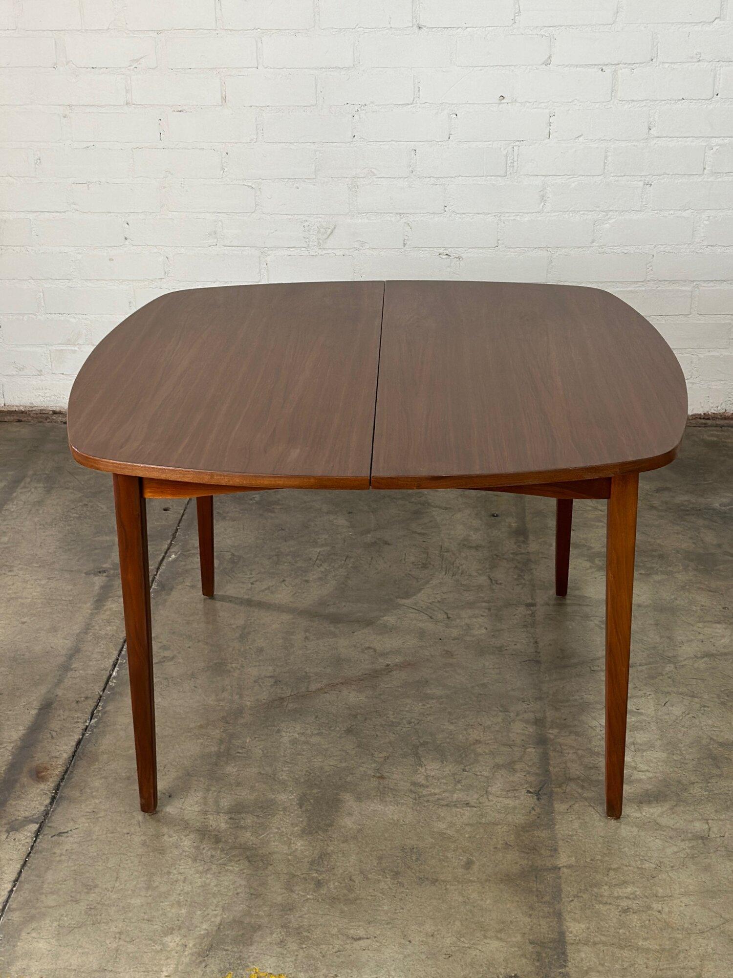 Compact mid century dining table For Sale 7