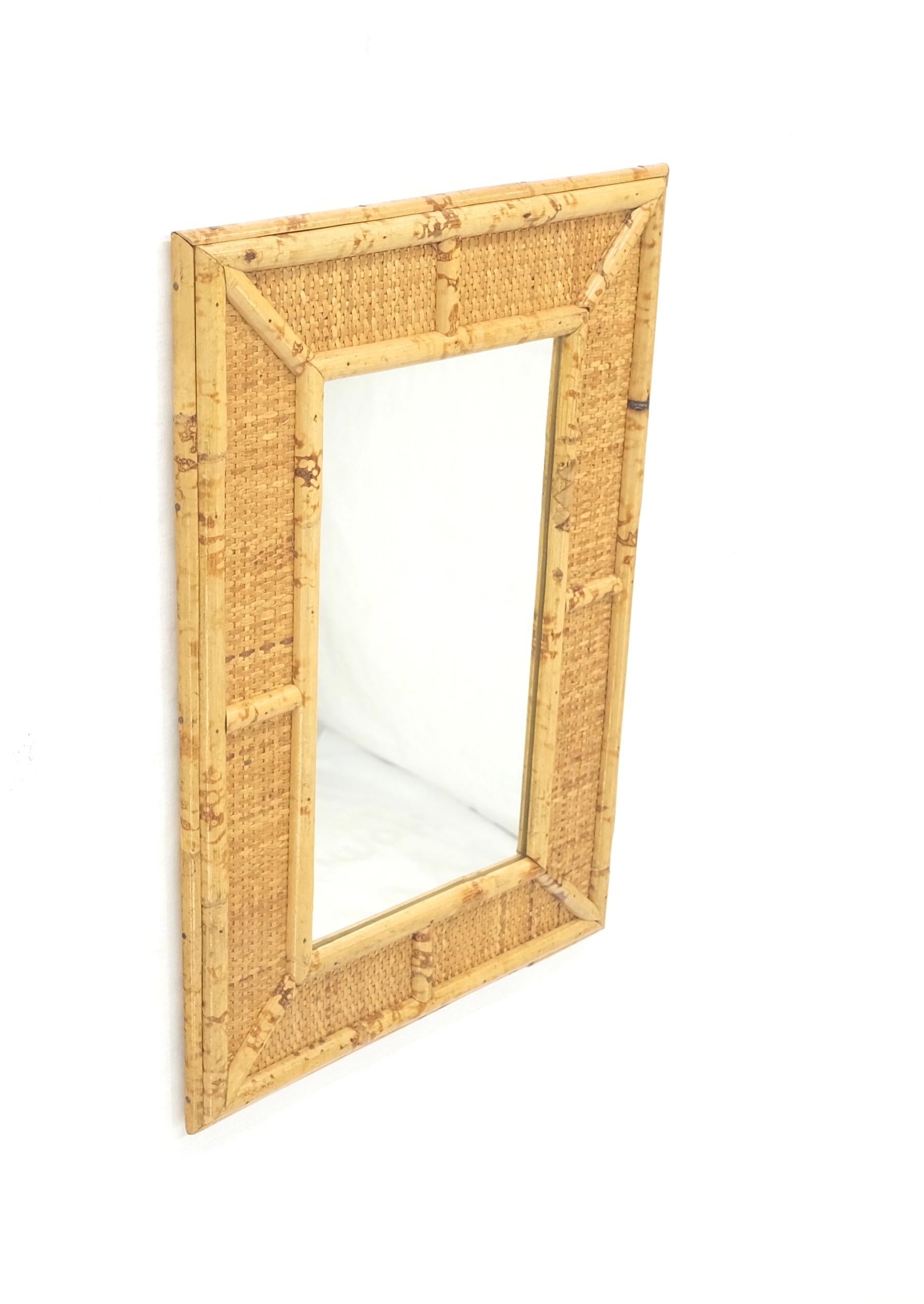 Compact Rectangle Bamboo Frame Decorative Mid Century Modern c1970s Wall Mirror  In Good Condition For Sale In Rockaway, NJ