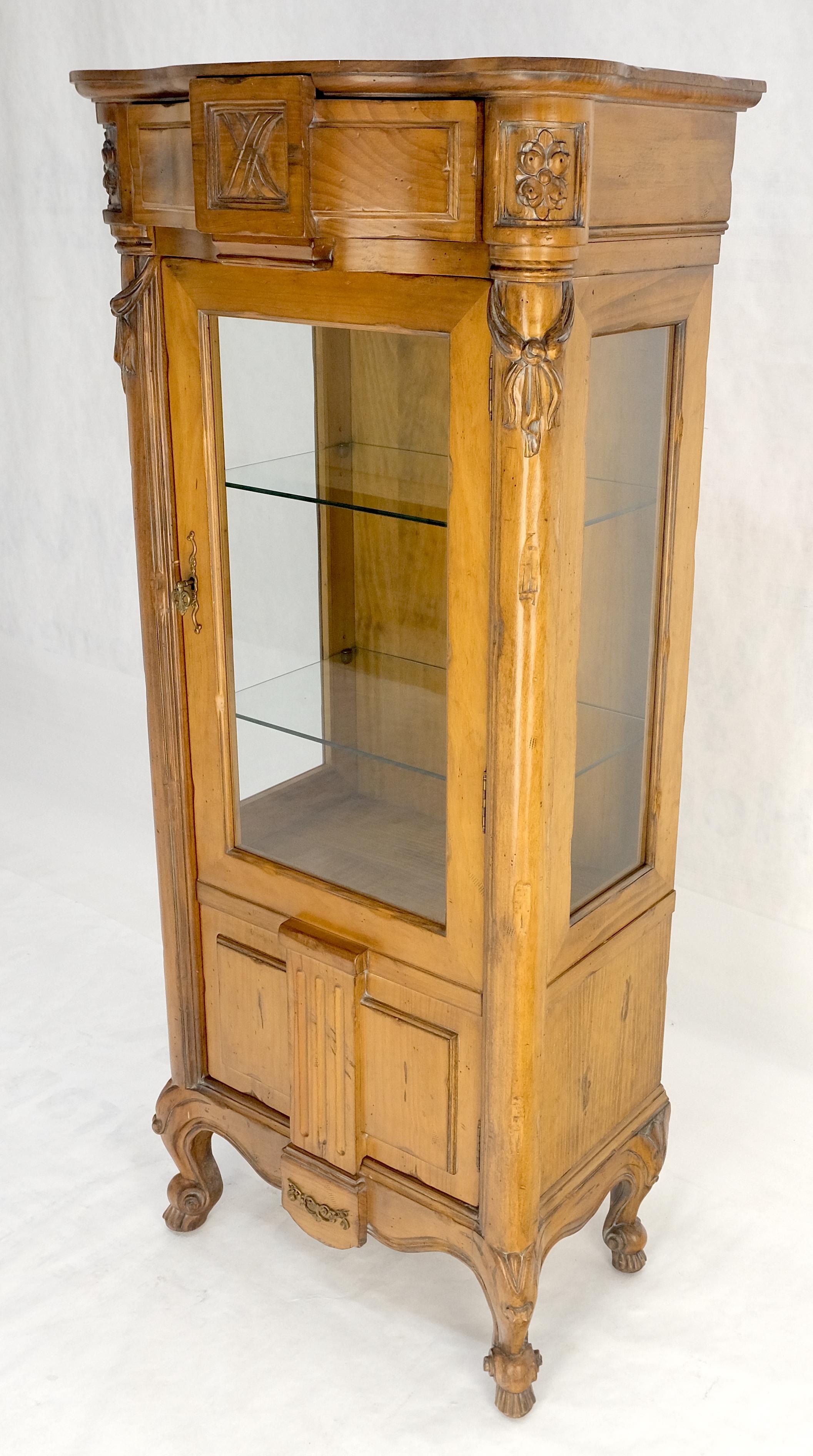 Cabinet Curio Italiano Compatto Regency ad un'anta intagliata largo 26