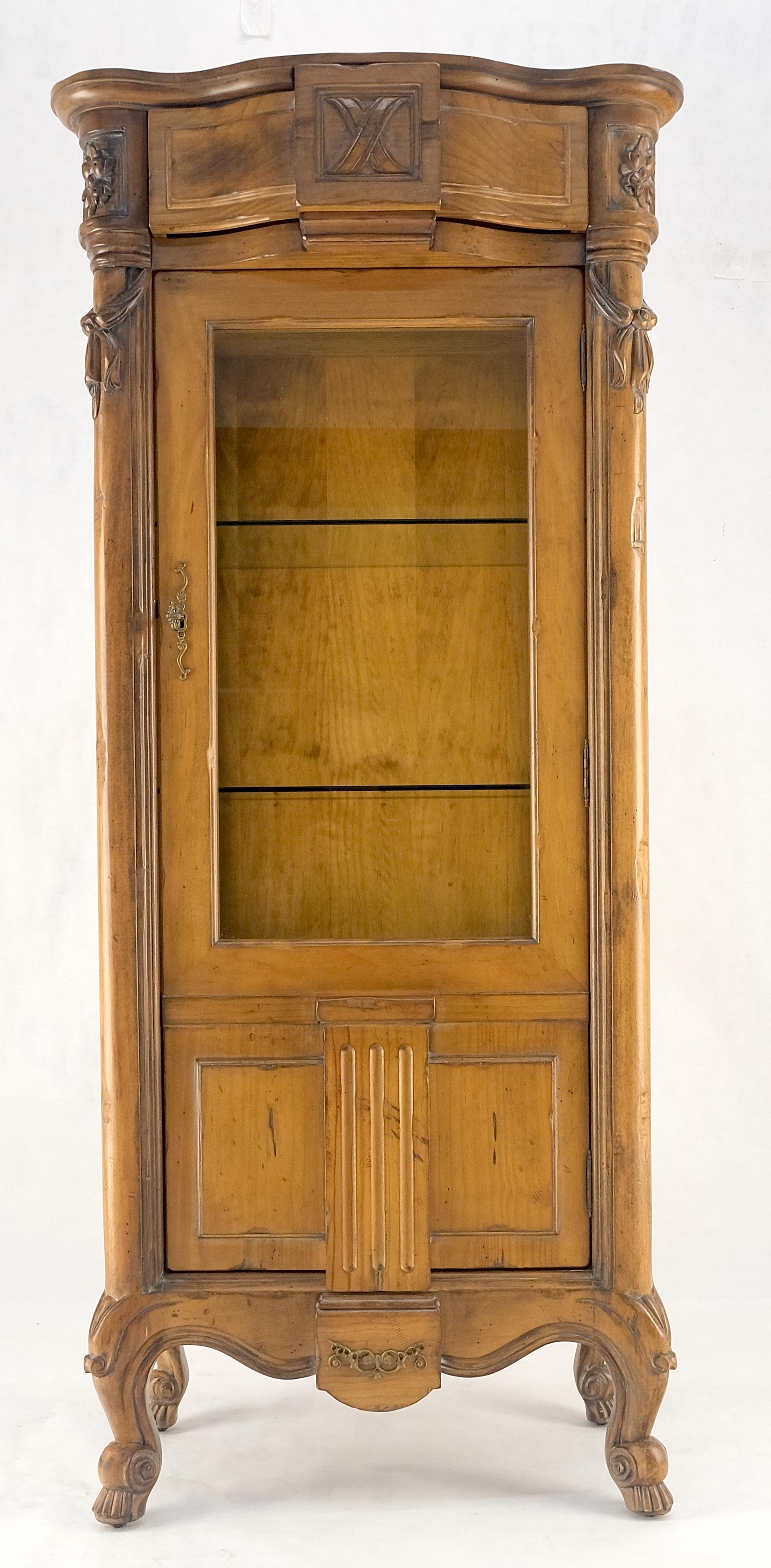 Ottone Cabinet Curio Italiano Compatto Regency ad un'anta intagliata largo 26