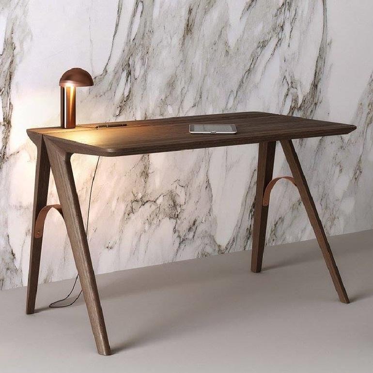 Scrivania compatta e sottile realizzata a mano in Oak Oak naturale e con struttura ad arco in metallo in vendita 2