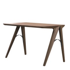 Bureau étroit compact fabriqué à la main en noyer naturel avec une menuiserie en arc de cercle en métal