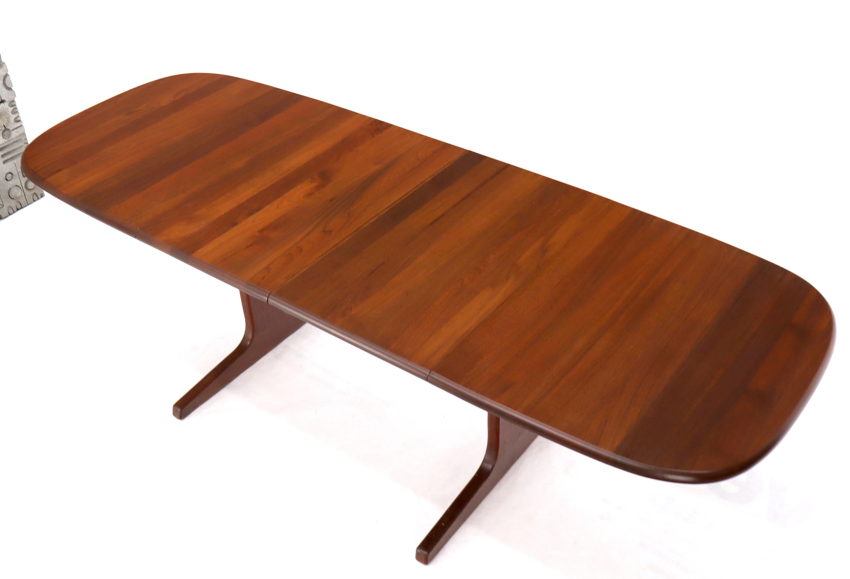 Compact Solid Teak Danish Mid-Century Modern Dining Table with Two Leaves For Sale 6