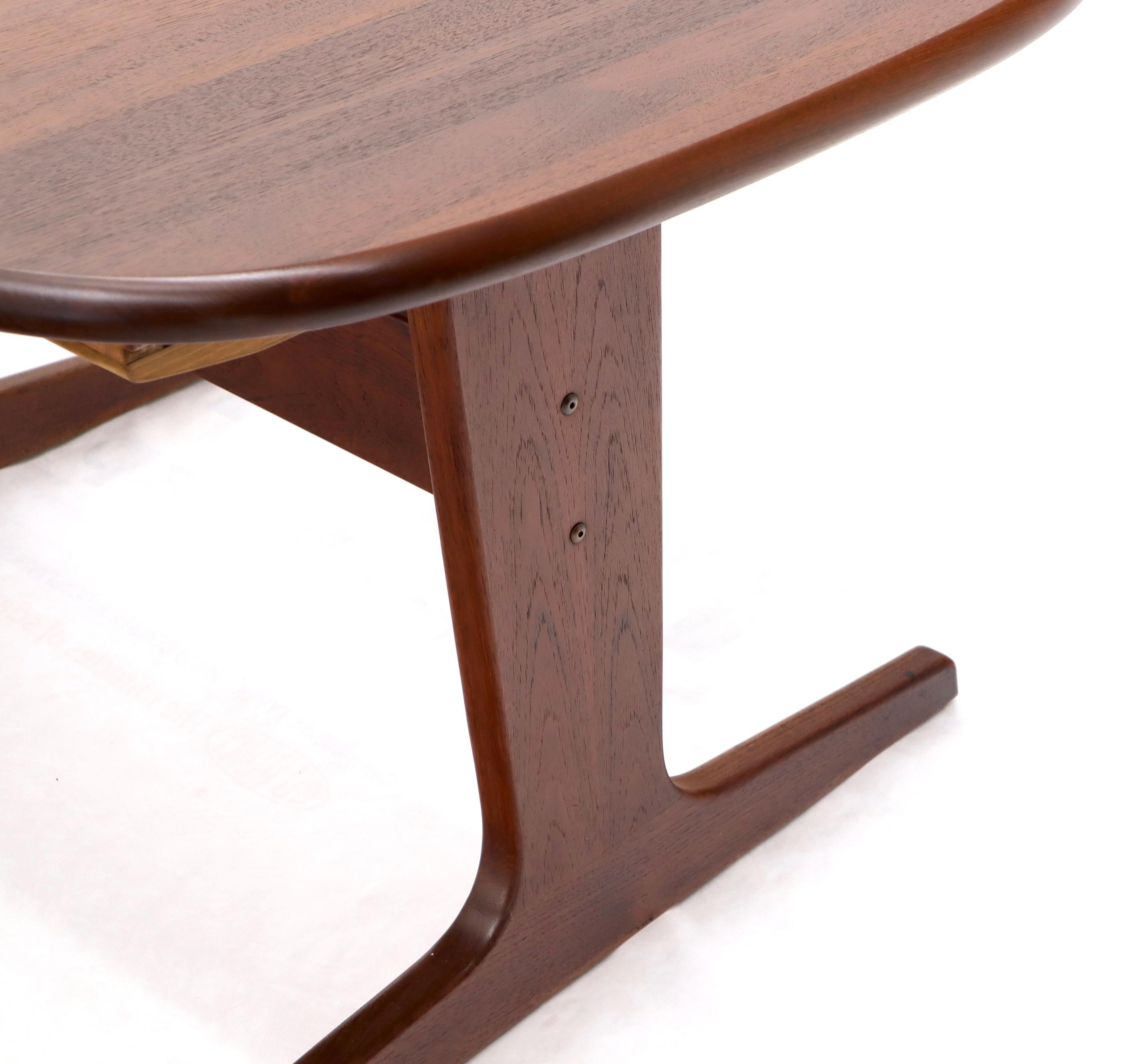 Compact Solid Teak Danish Mid-Century Modern Dining Table with Two Leaves For Sale 2
