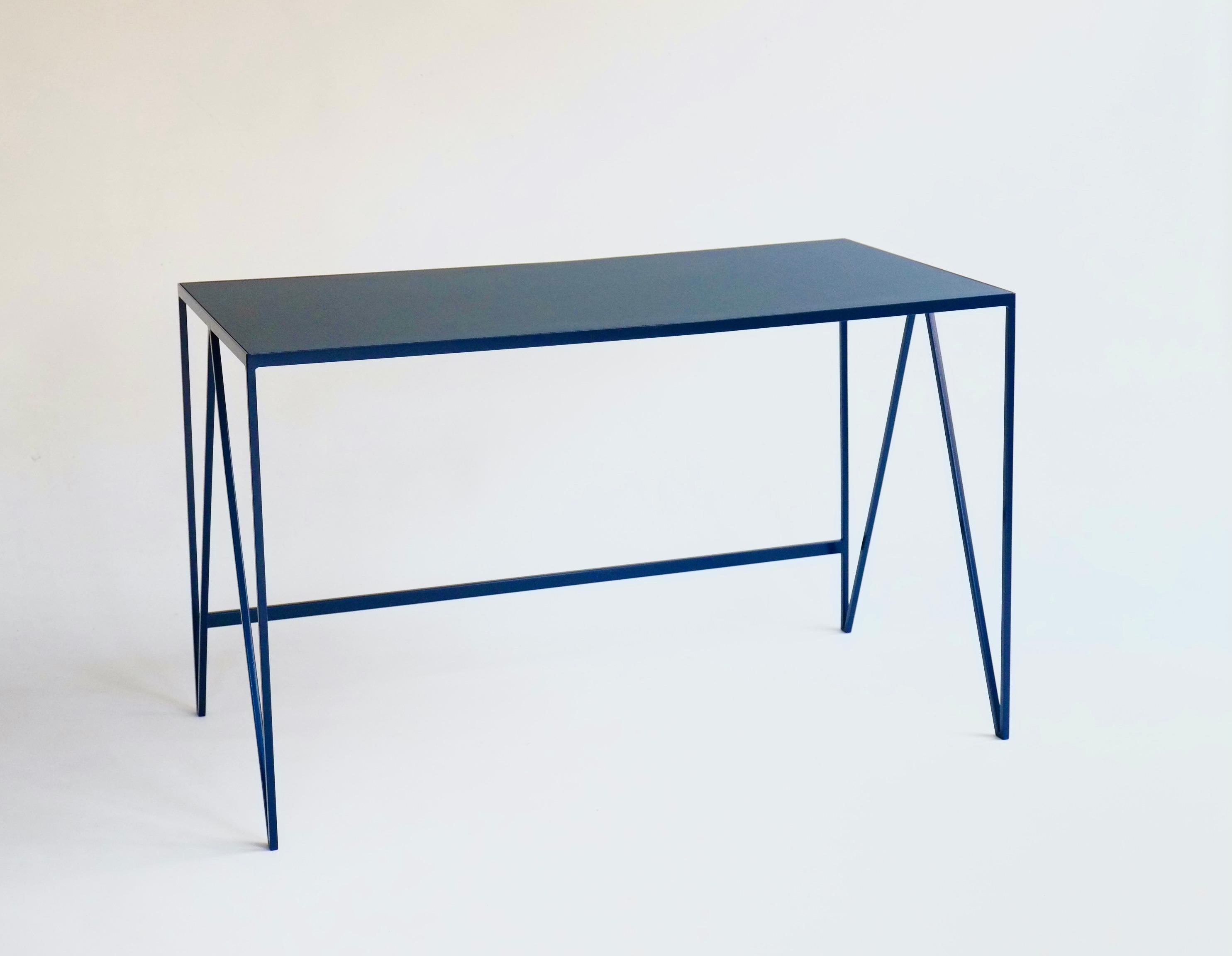 Bureau compact avec plateau de table en linoléum naturel, personnalisable en vente 2