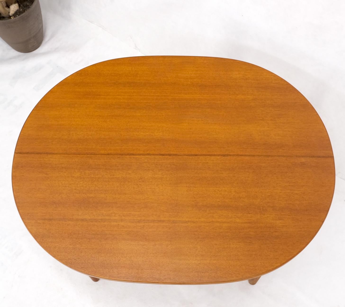 Compact Teak Danish Mid-Century Modern Dining Table w/ Large Leaves Extensions For Sale 12