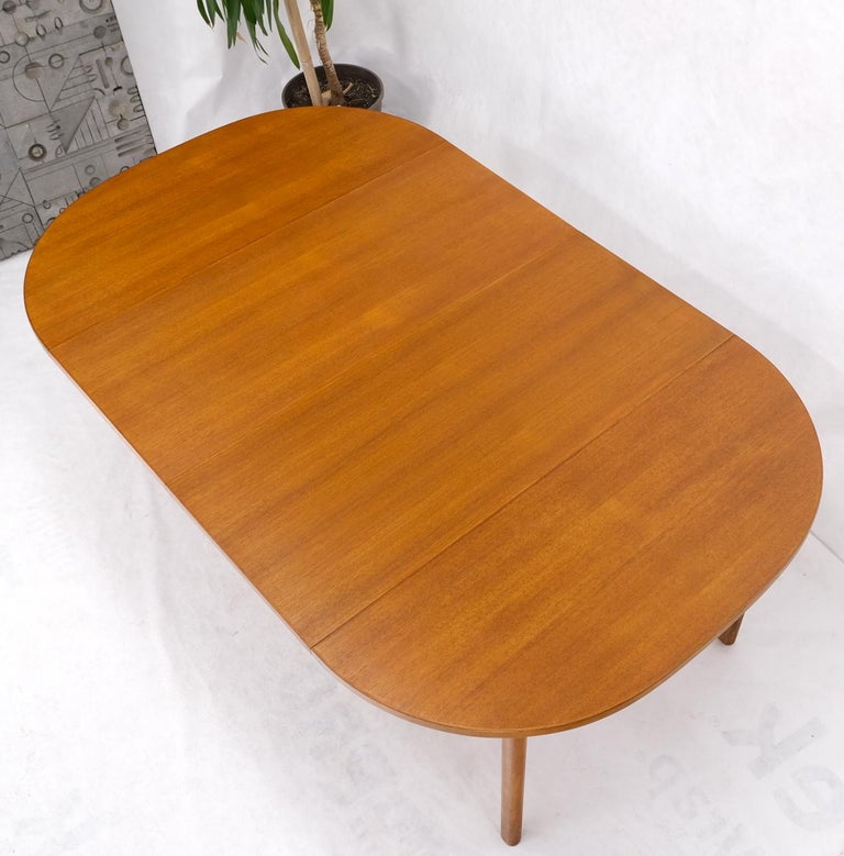 Compact Teak Danish Mid-Century Modern Dining Table w/ Large Leaves Extensions For Sale 1