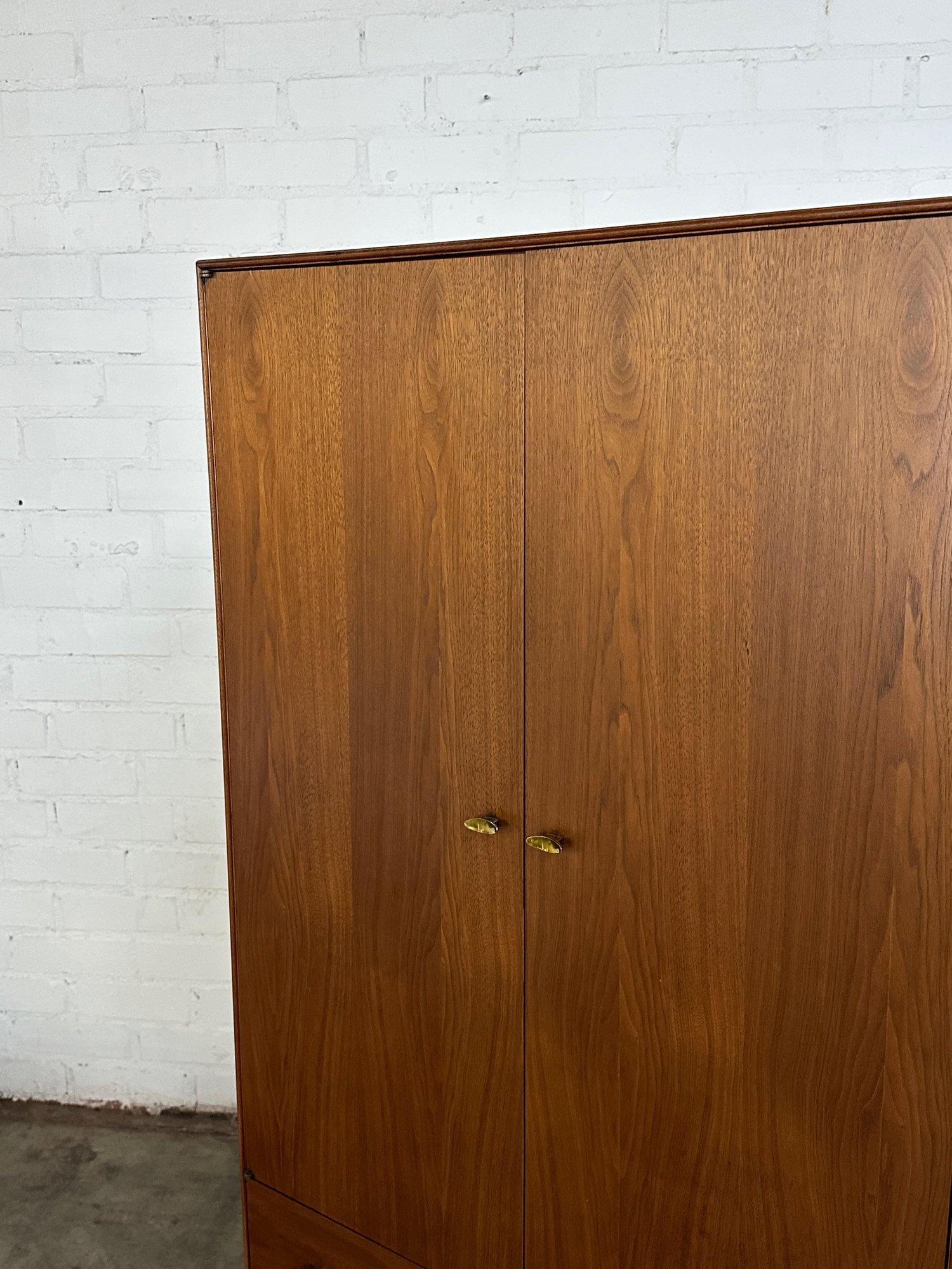 Compact Walnut Armoire by R-Way For Sale 7