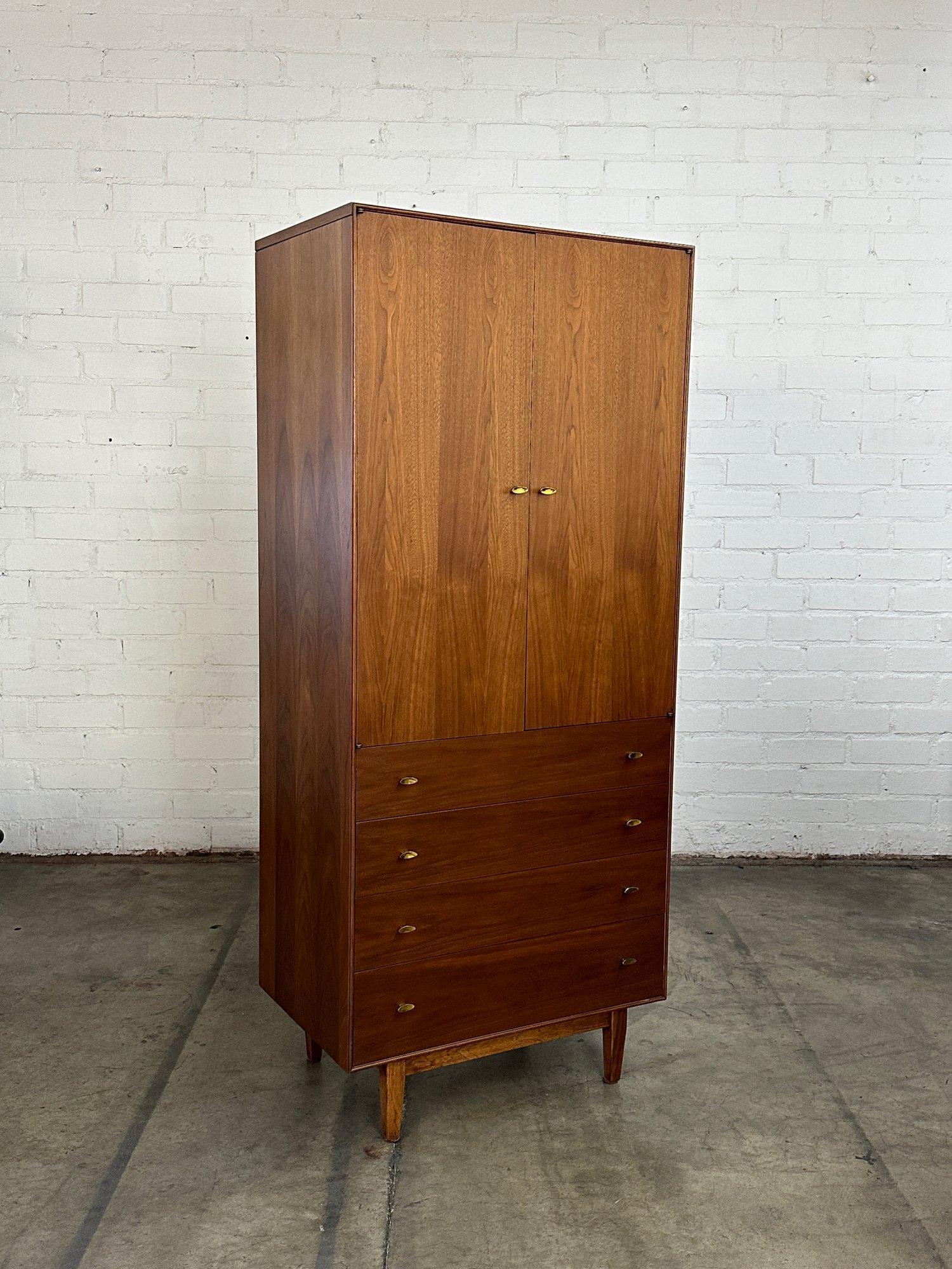 Compact Walnut Armoire by R-Way For Sale 10