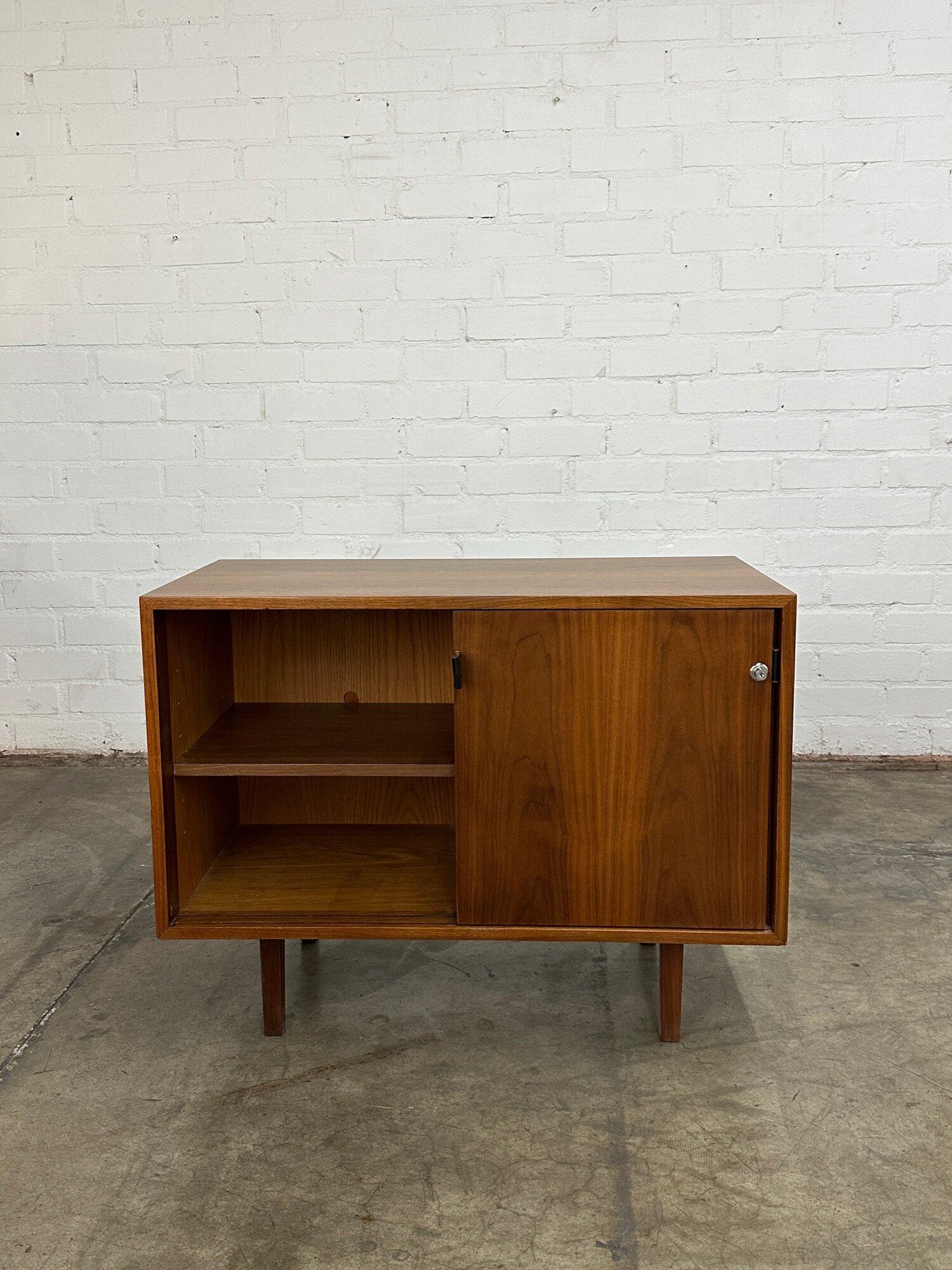 Mid-Century Modern Compact walnut credenza by knoll For Sale
