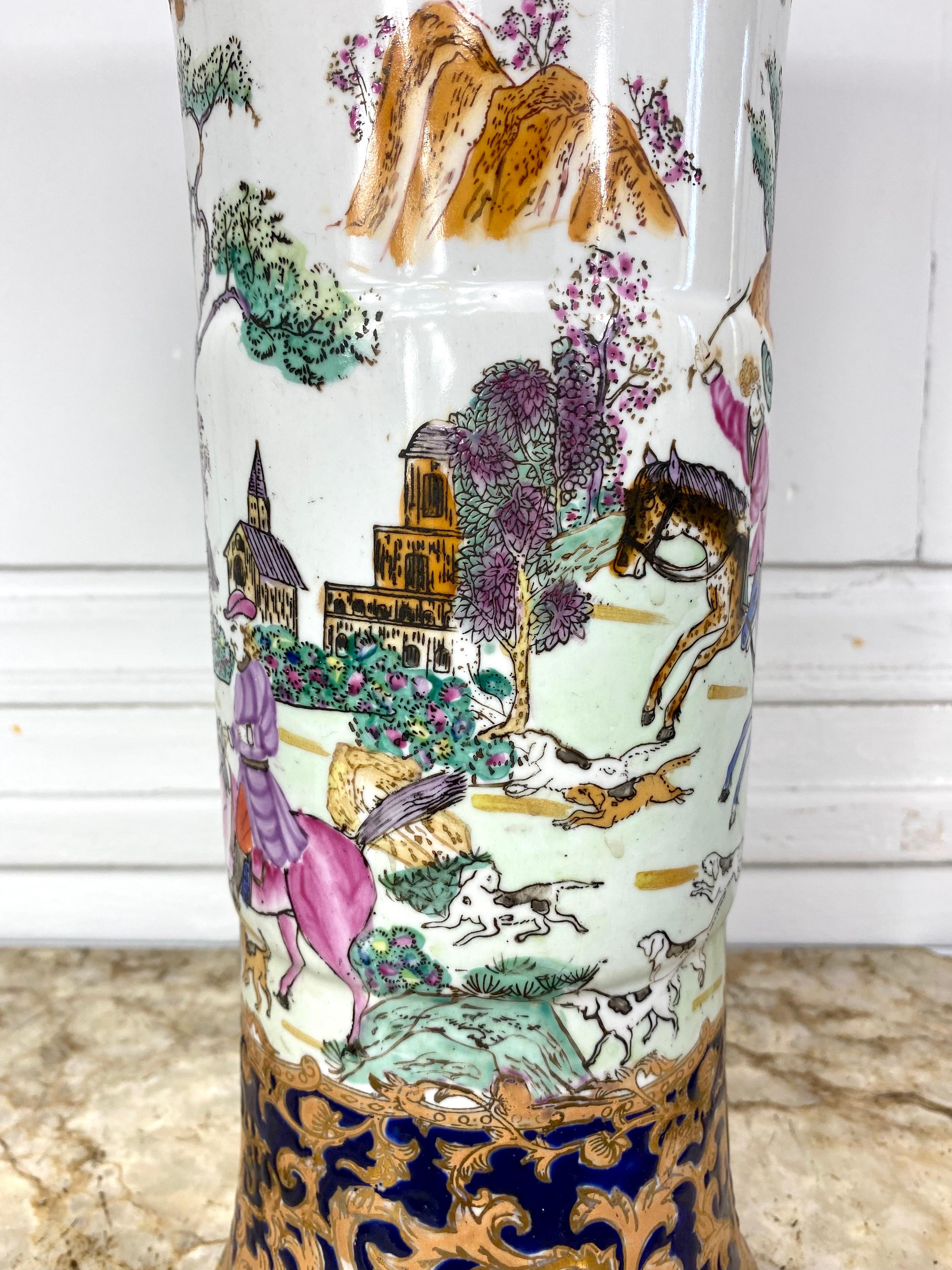 Compagnie Des Indes Porcelain Cornet Vase with Hunting Scene 19th Century, China 3