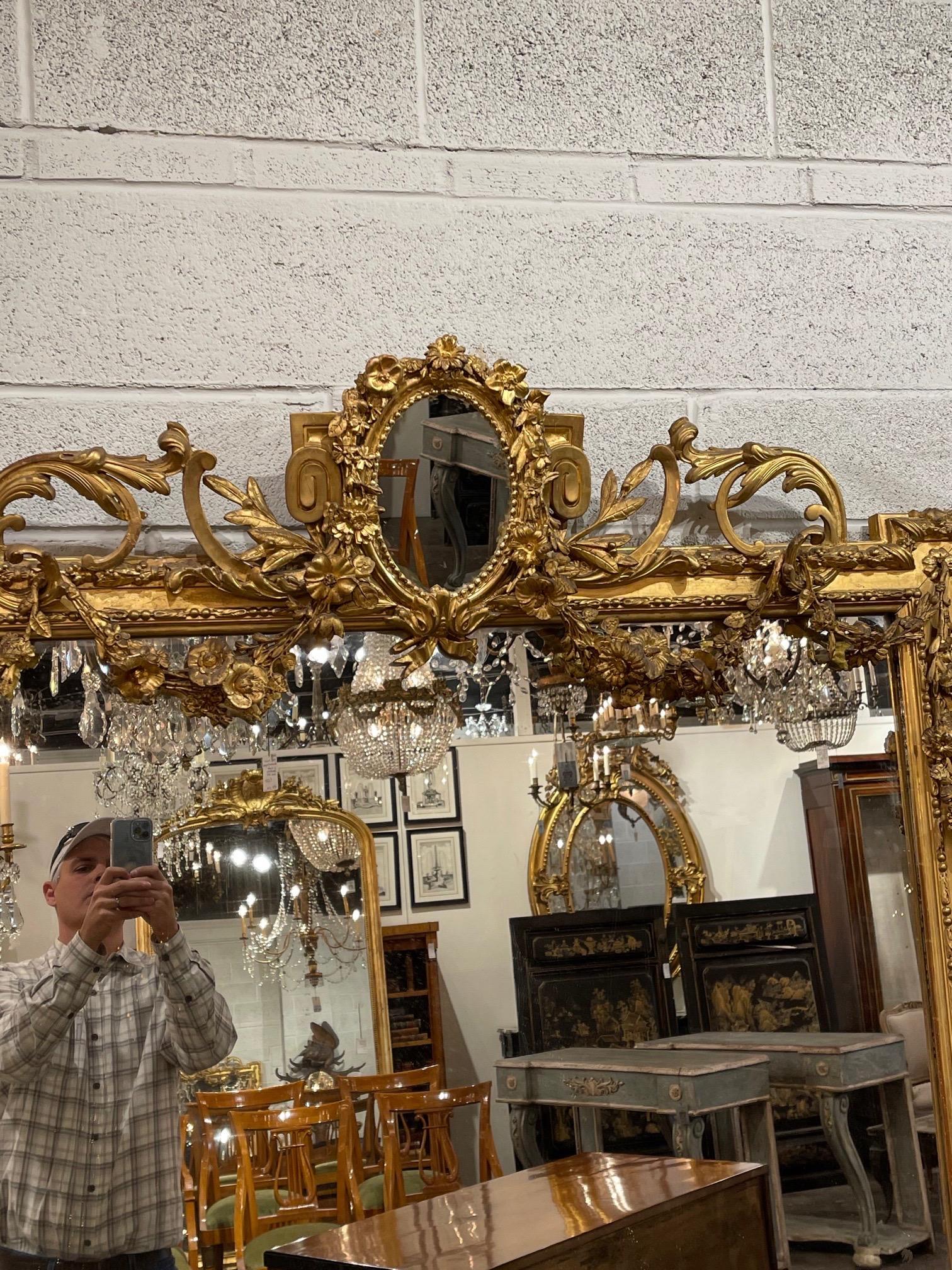 Companion Pair of 19th Century French Louis XVI Style Carved and Giltwood Mirror In Good Condition In Dallas, TX