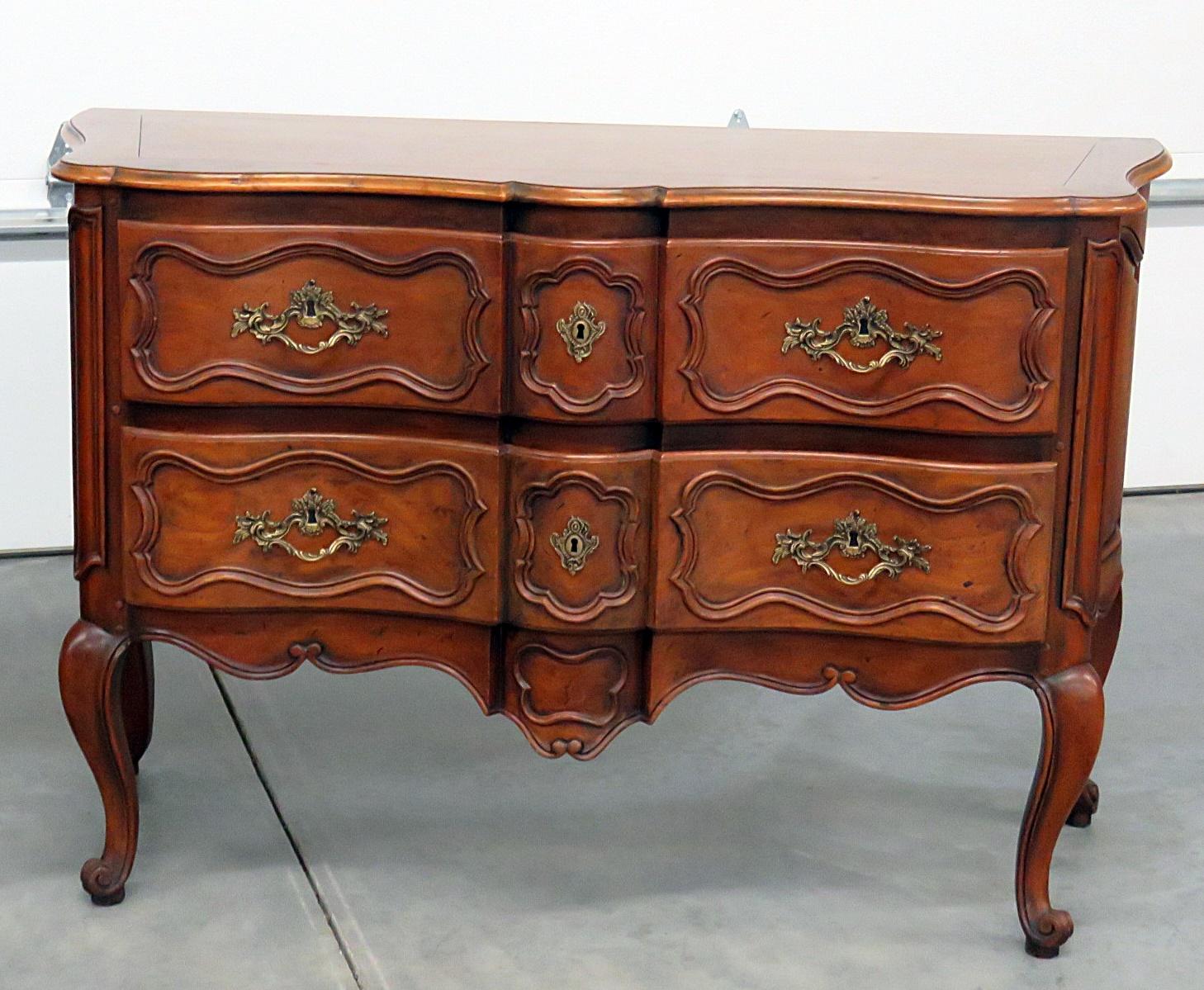 American Companion Pair of Baker Country French Louis XV Commodes Nightstands C1960