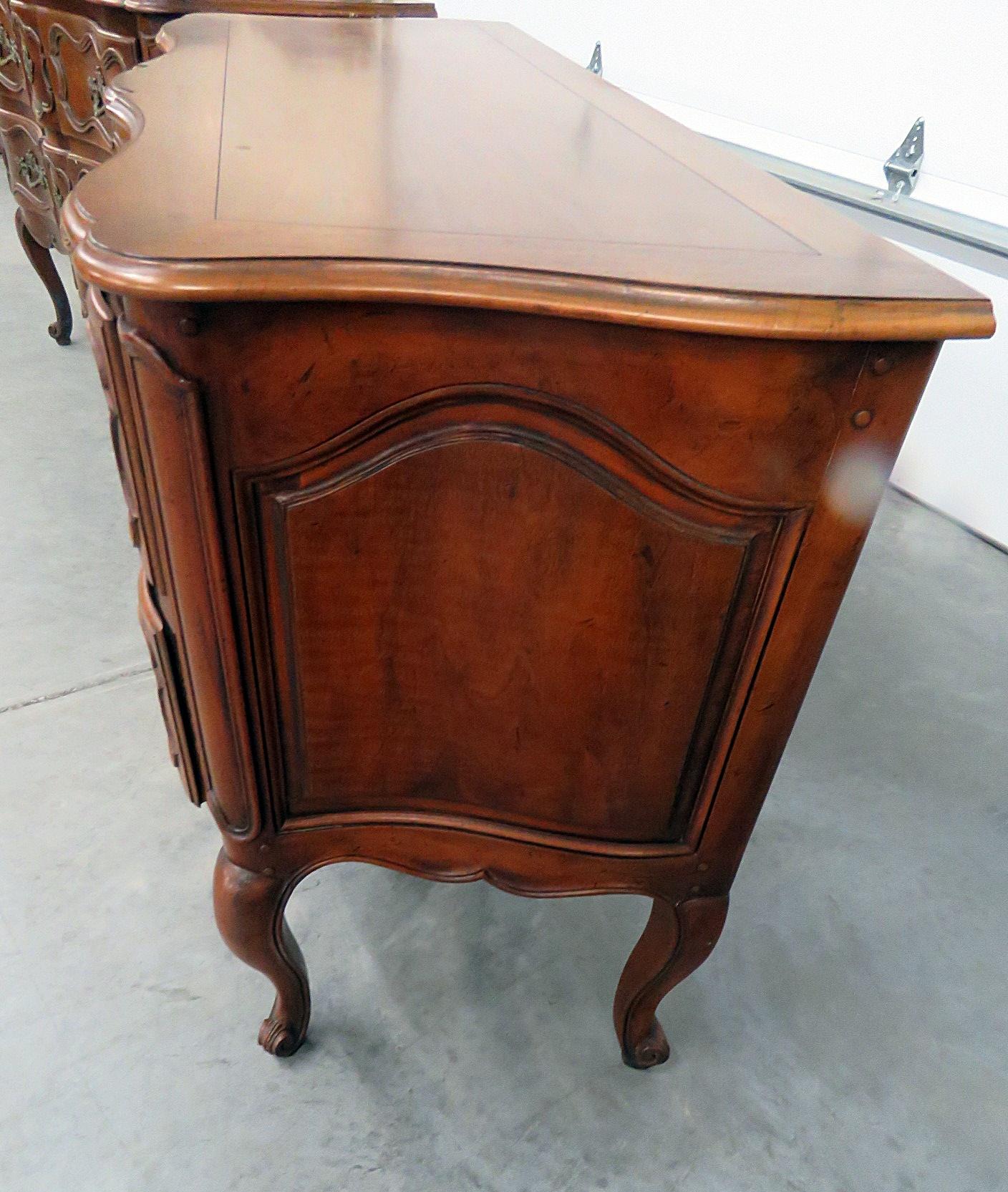 Walnut Companion Pair of Baker Country French Louis XV Commodes Nightstands C1960