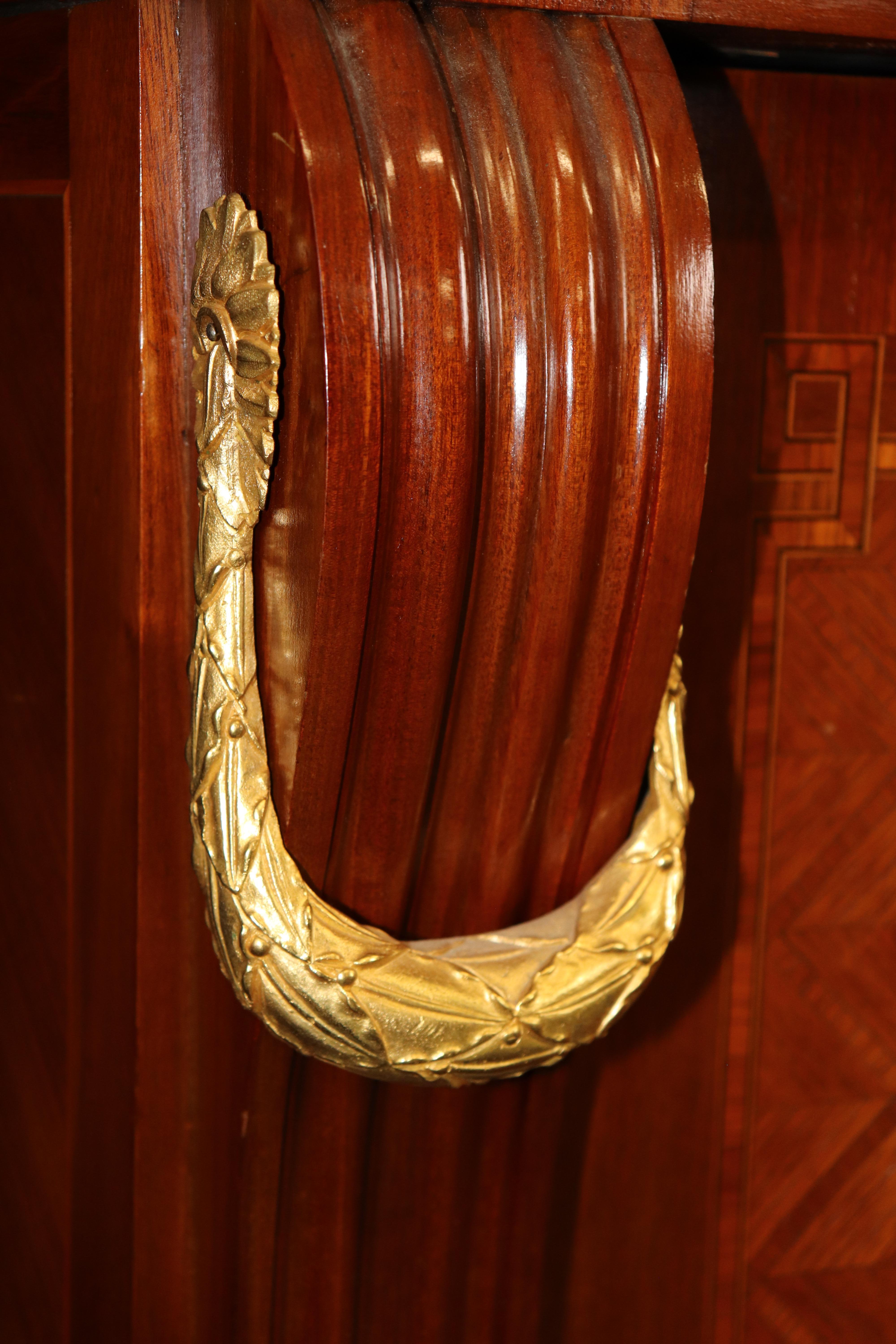 Coppia di orologi francesi in bronzo dorato De Cooene Freres Attr. Buffet in vendita 6