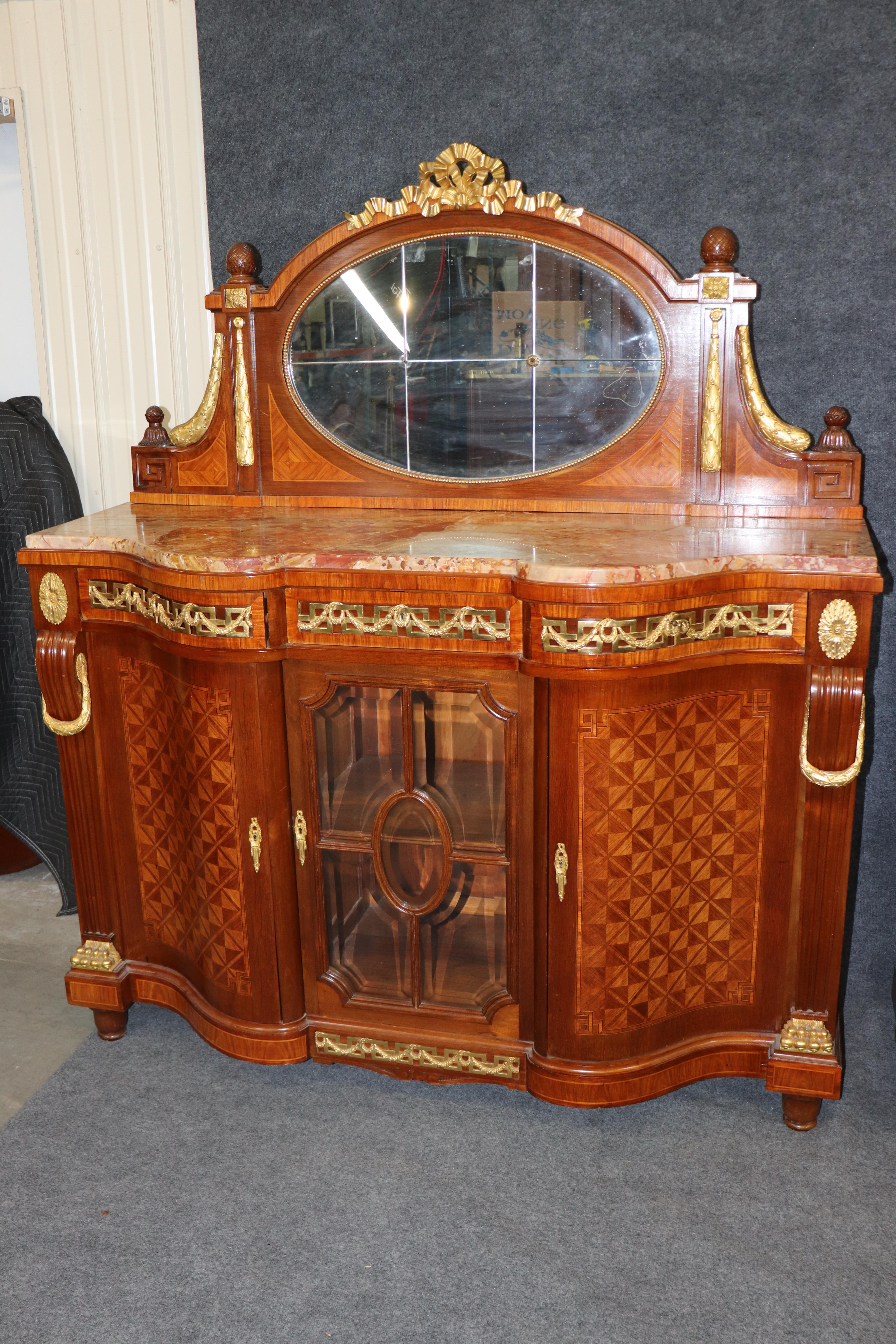 Coppia di orologi francesi in bronzo dorato De Cooene Freres Attr. Buffet In condizioni buone in vendita a Swedesboro, NJ