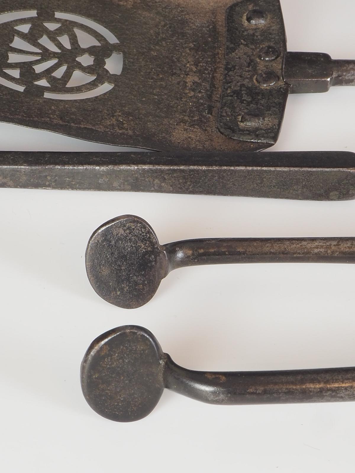 Companion Set of Three George III Steel Fire Tools In Good Condition For Sale In Lincoln, GB
