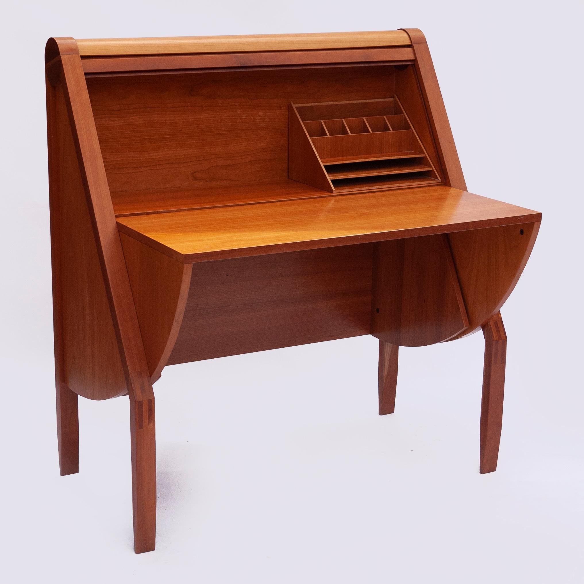 Bureau Compás par Pedro Miralles Claver pour Punt Mobels, 1990 Bon état - En vente à Chesham, GB