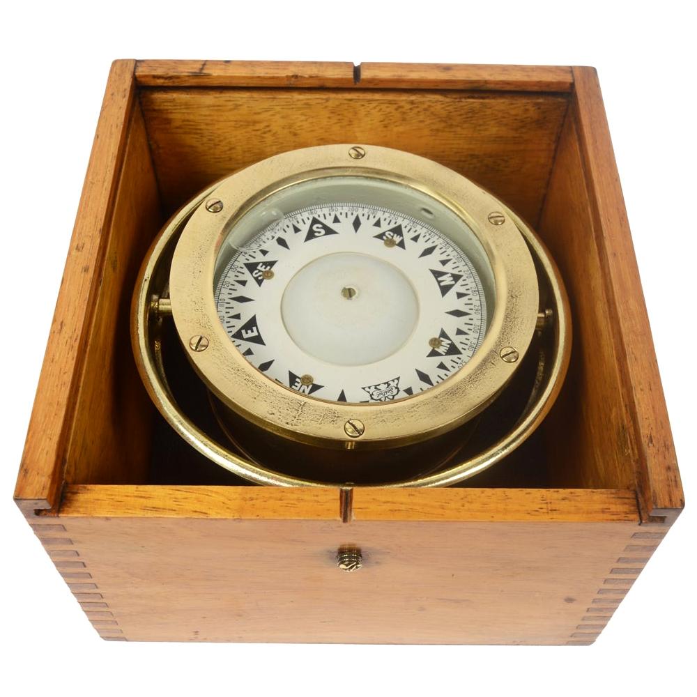 DK-1750 Compass in Wooden Box **New** 