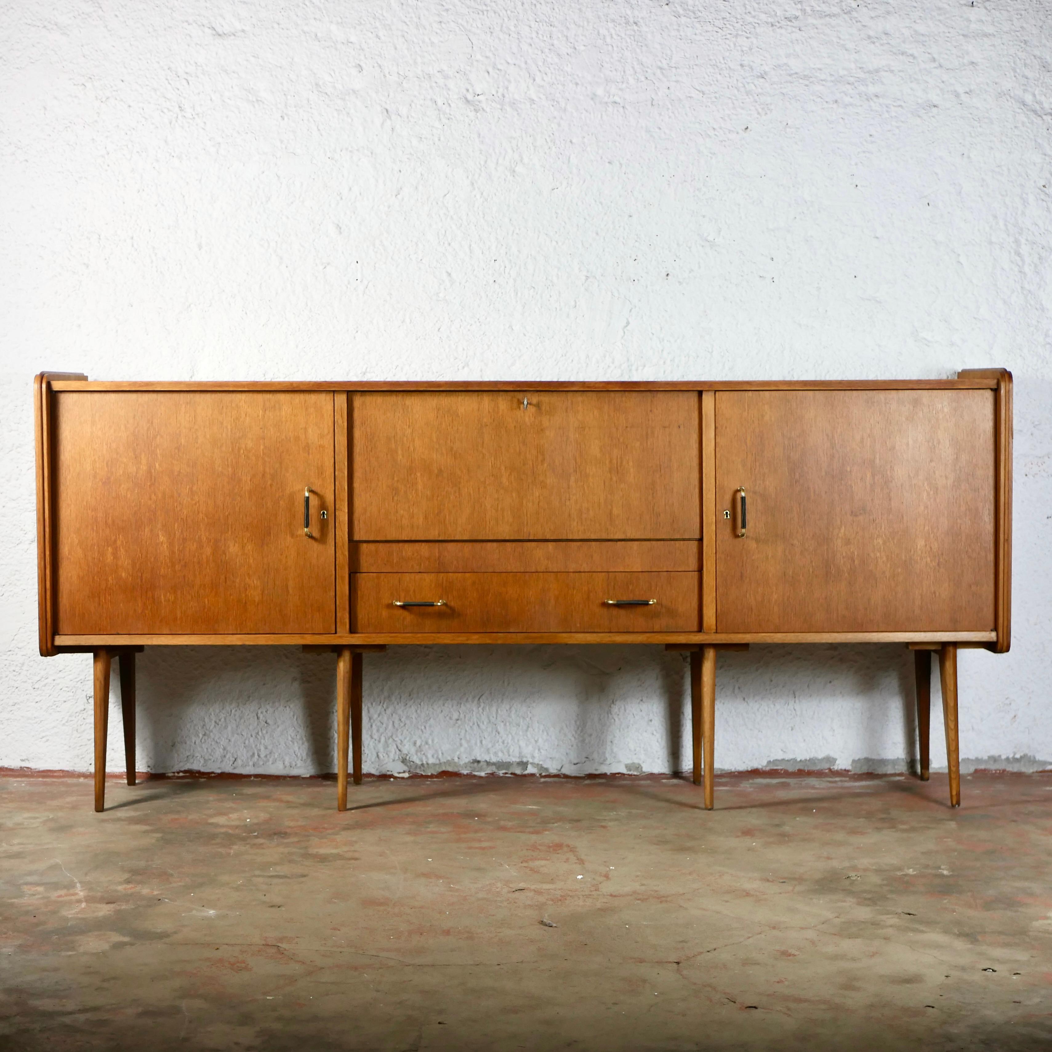 Enfilade haut à pieds de boussole français de Sam, années 1950-60 Bon état à Lyon, FR