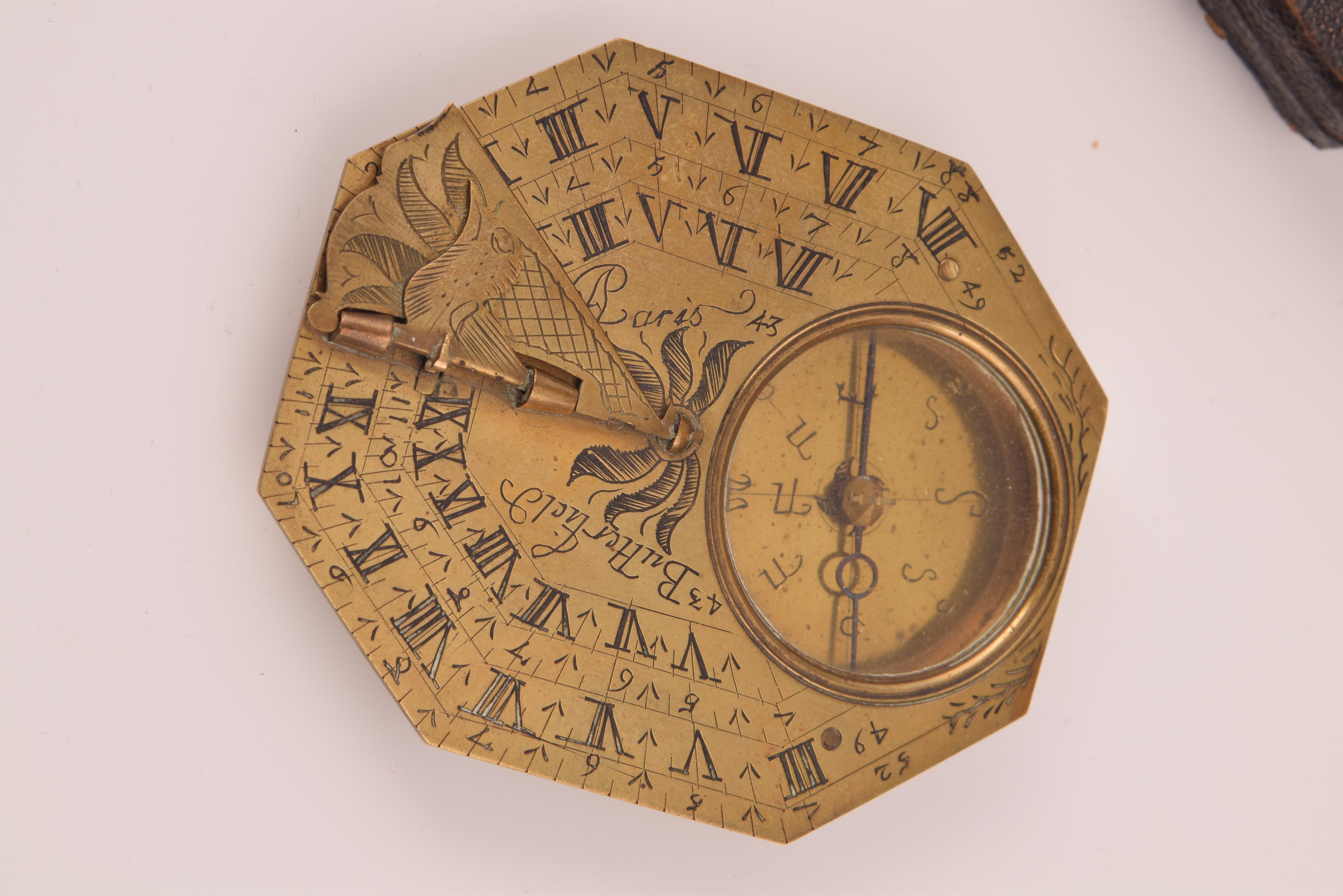 Métal Compass avec cadran de poche Sundial, avec étui, bronze, Butterfield, Michael 1635-1724 en vente
