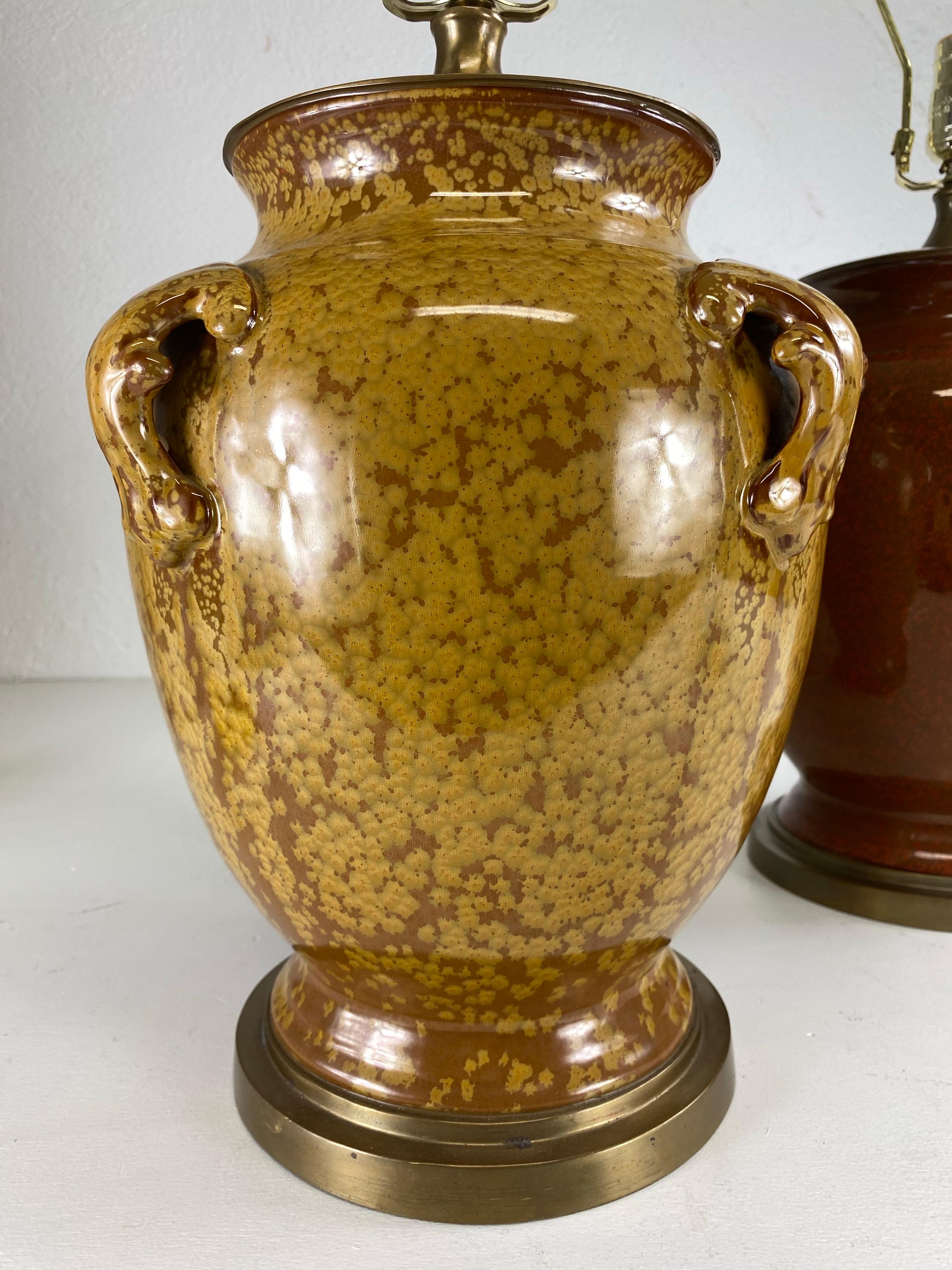Complementary pair of French country style pottery table lamps In Good Condition For Sale In Allentown, PA