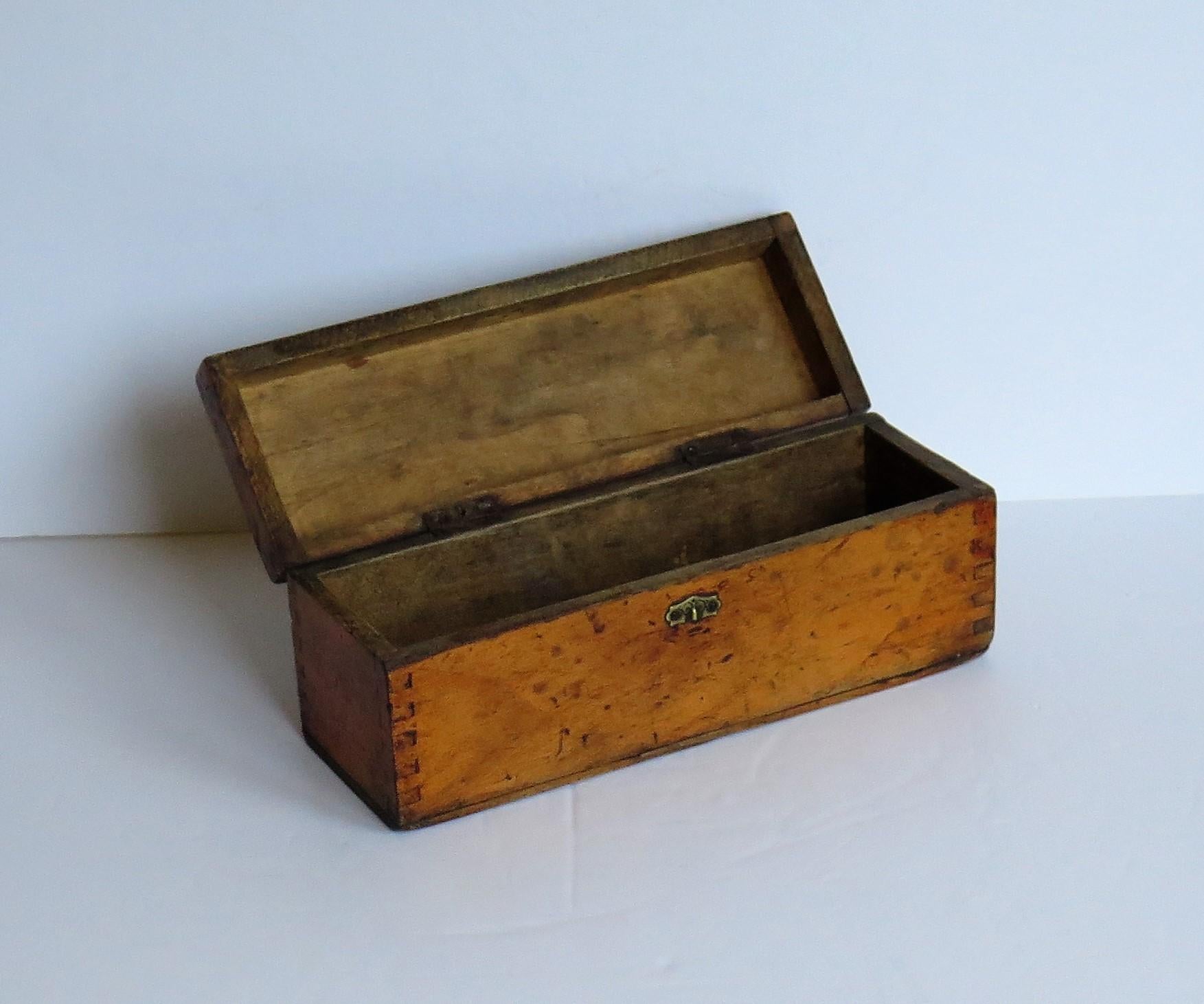 Complete 19th Century Domino Game in Hardwood Jointed Box, circa 1870 4
