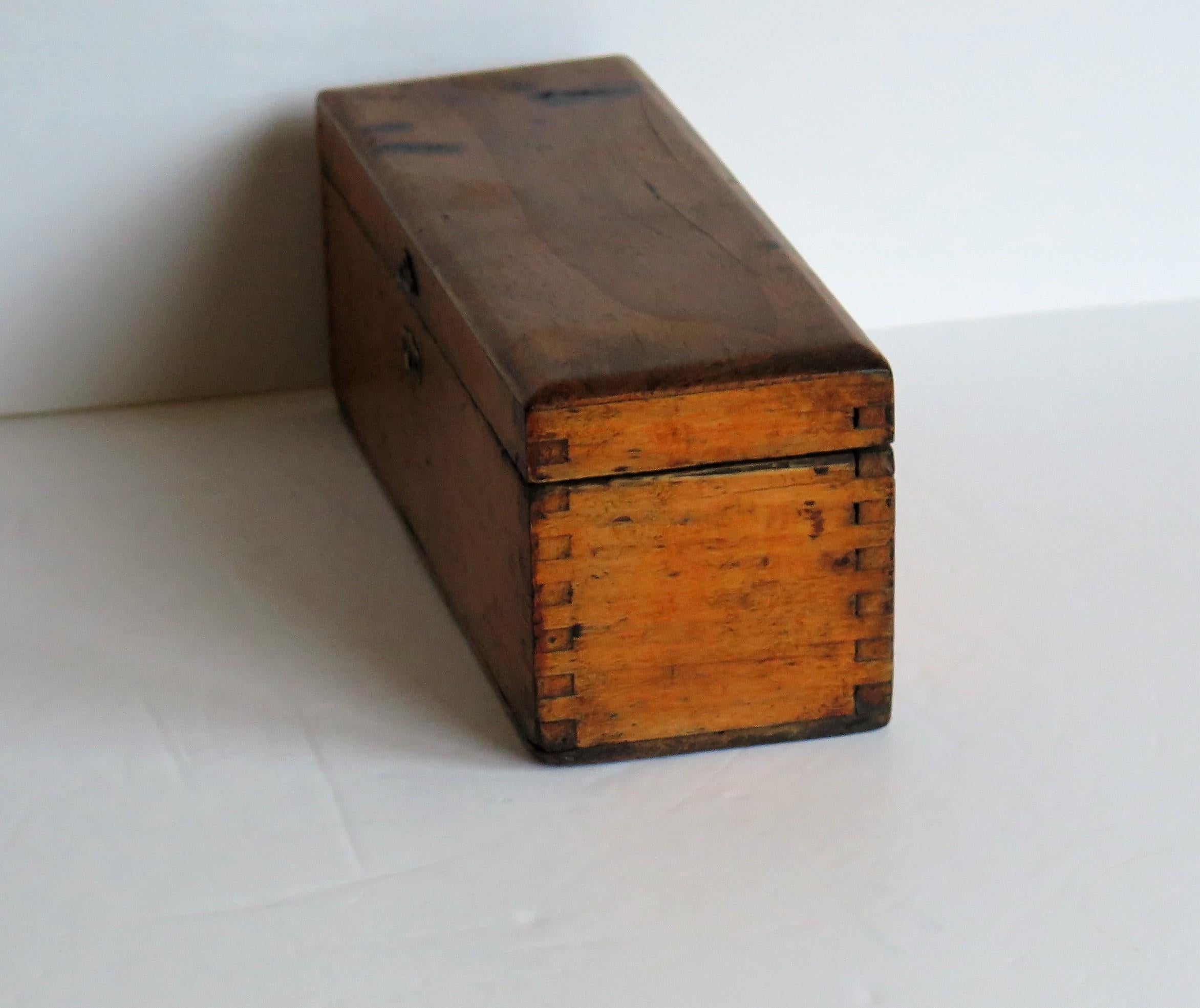 Complete 19th Century Domino Game in Hardwood Jointed Box, circa 1870 5