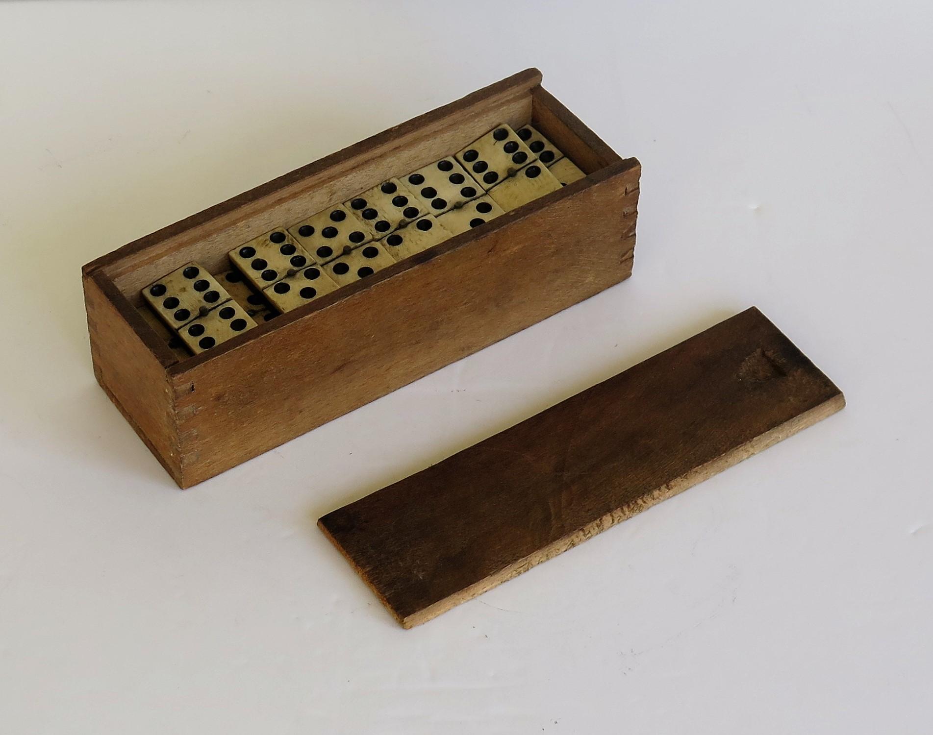 Complete 19th Century Domino Game in Hardwood Jointed Box, circa 1870 5