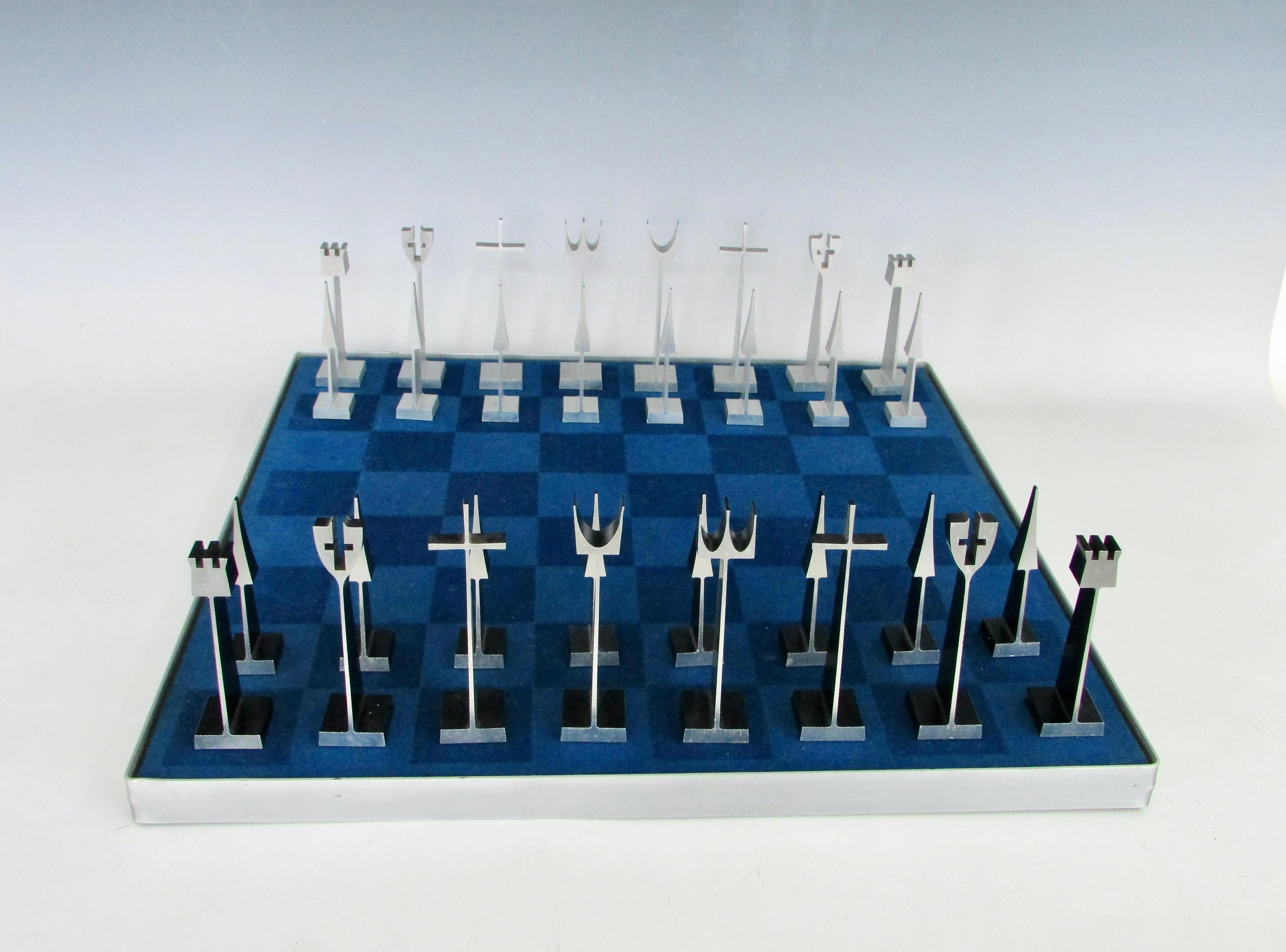 Ensemble d'échecs Austin Cox Alcoa 1962 avec vitrine et carton 11