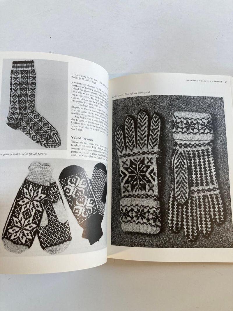 Complete Book of Traditional Fair Isle Knitting by McGregor, Sheila, 1982 For Sale 8