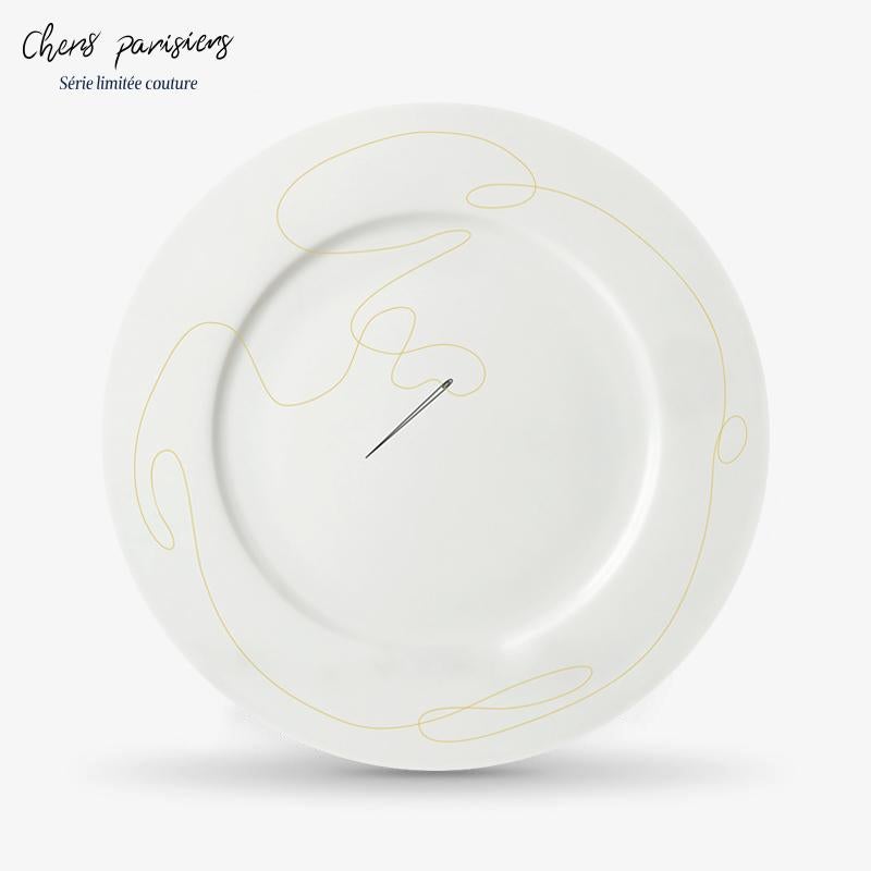 The collection is made of fine porcelain, in the purest tradition of Limoges. The fillets of the delicate designs are made of 24-carat gold and lovingly hand painted in accordance with the IGP Porcelaine de Limoges standards (Geographical Production