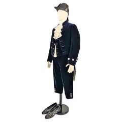 Antique Complete British Court costume in night-blue velvet - England Circa 1910-1930