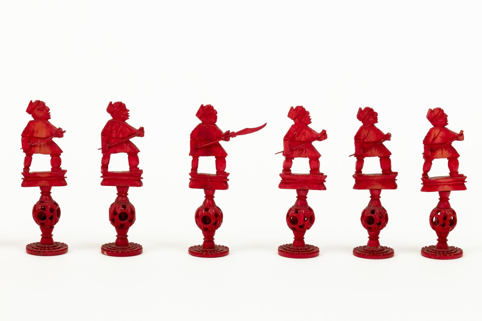 Complete Chinese Chess Set with Puzzle Ball Bases In Good Condition In Stamford, CT