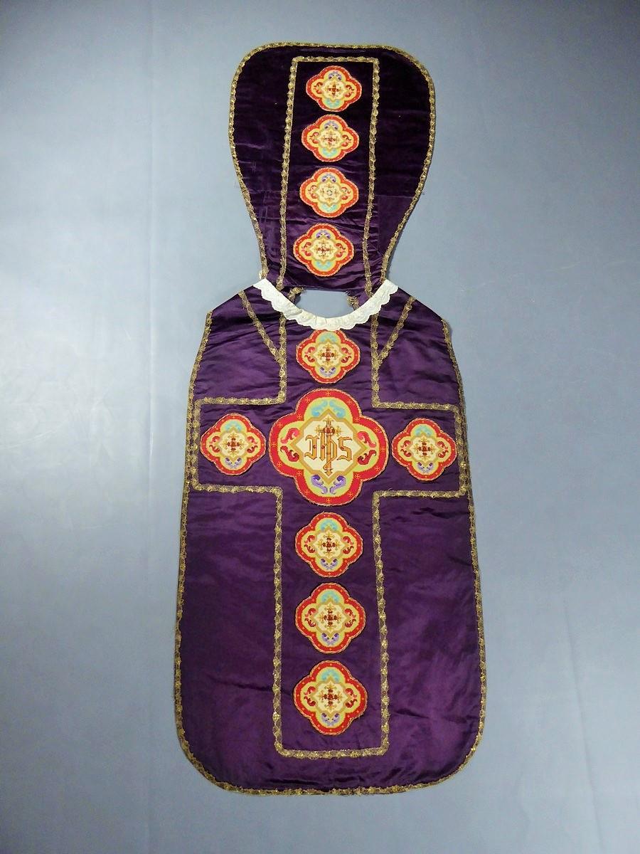 Complete Christian Embroidered chasuble set -  Circa 1880/1920 2