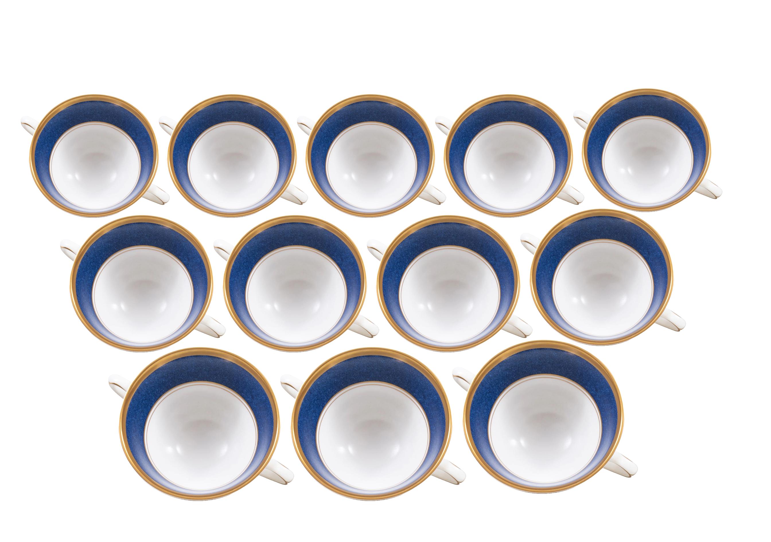 Complete English Porcelain Dinner Service For 12 People With Coffee/Tea Service For Sale 9