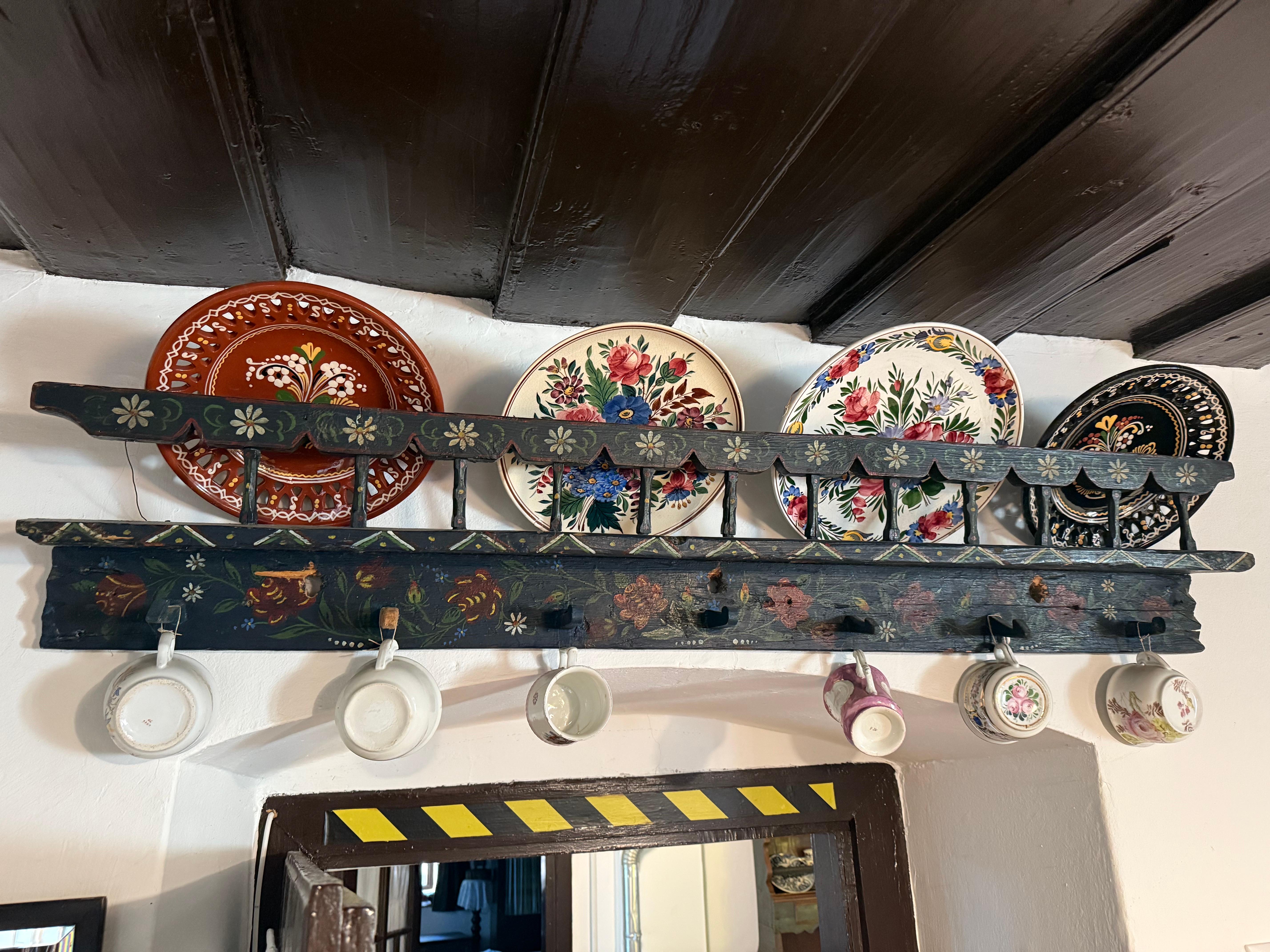 Intérieur complet d'une maison de campagne hongroise vieille de 250 ans en vente 5