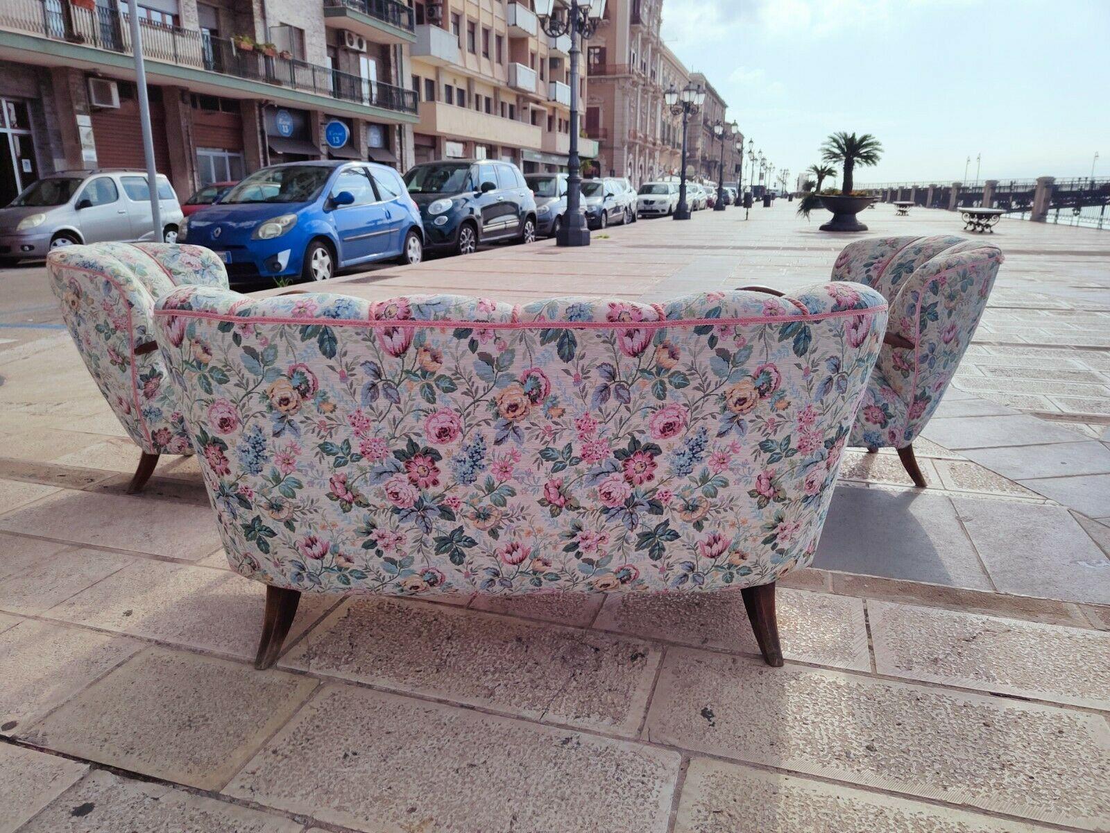 Complete Living Room Set Sofa and Two Armchairs, Art Decò Design, 1960s In Good Condition In taranto, IT