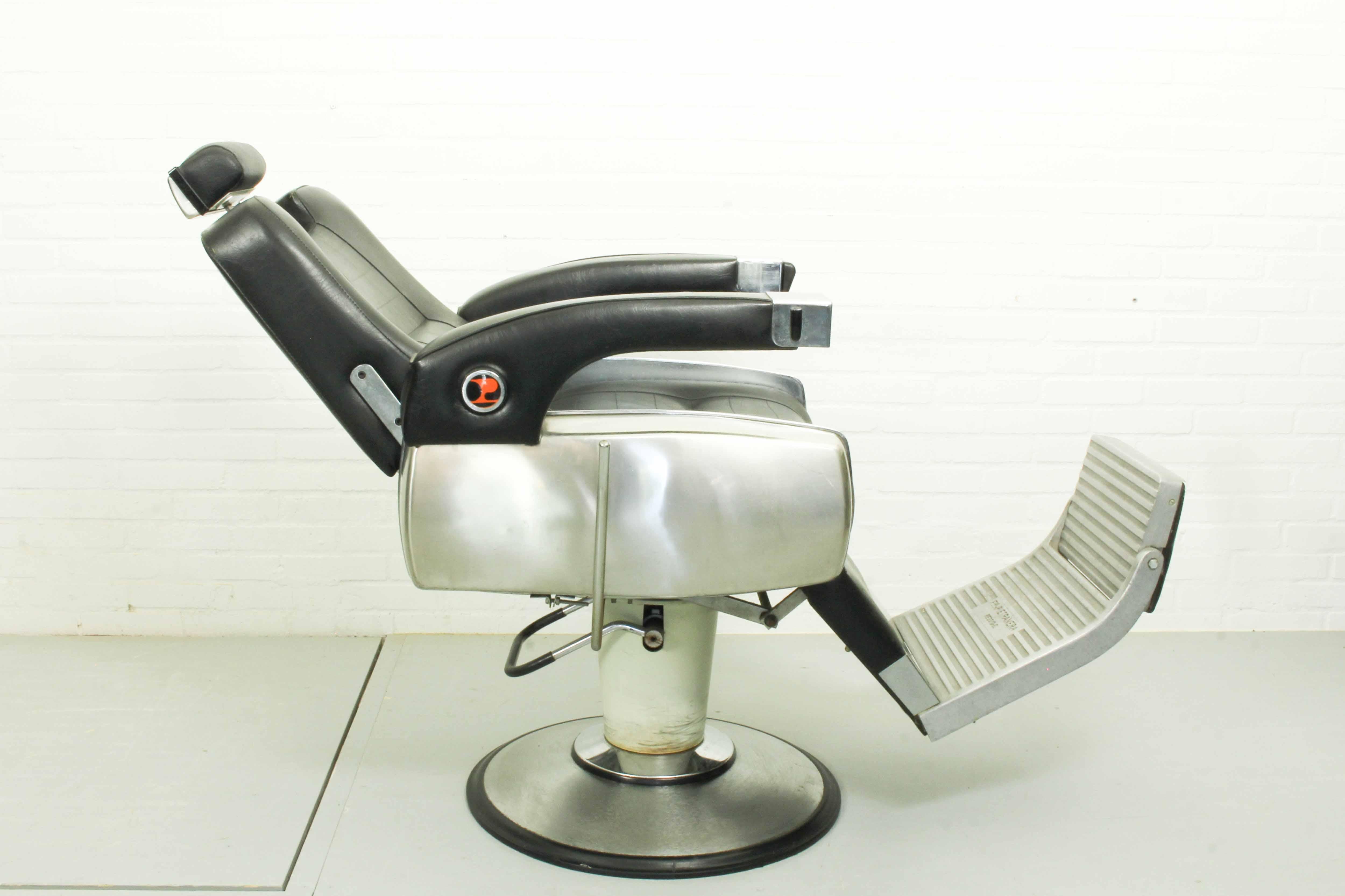 Chrome Complete Mid Century Barbershop Interior: a.o. Set 3 Barber Chair by Pietranella