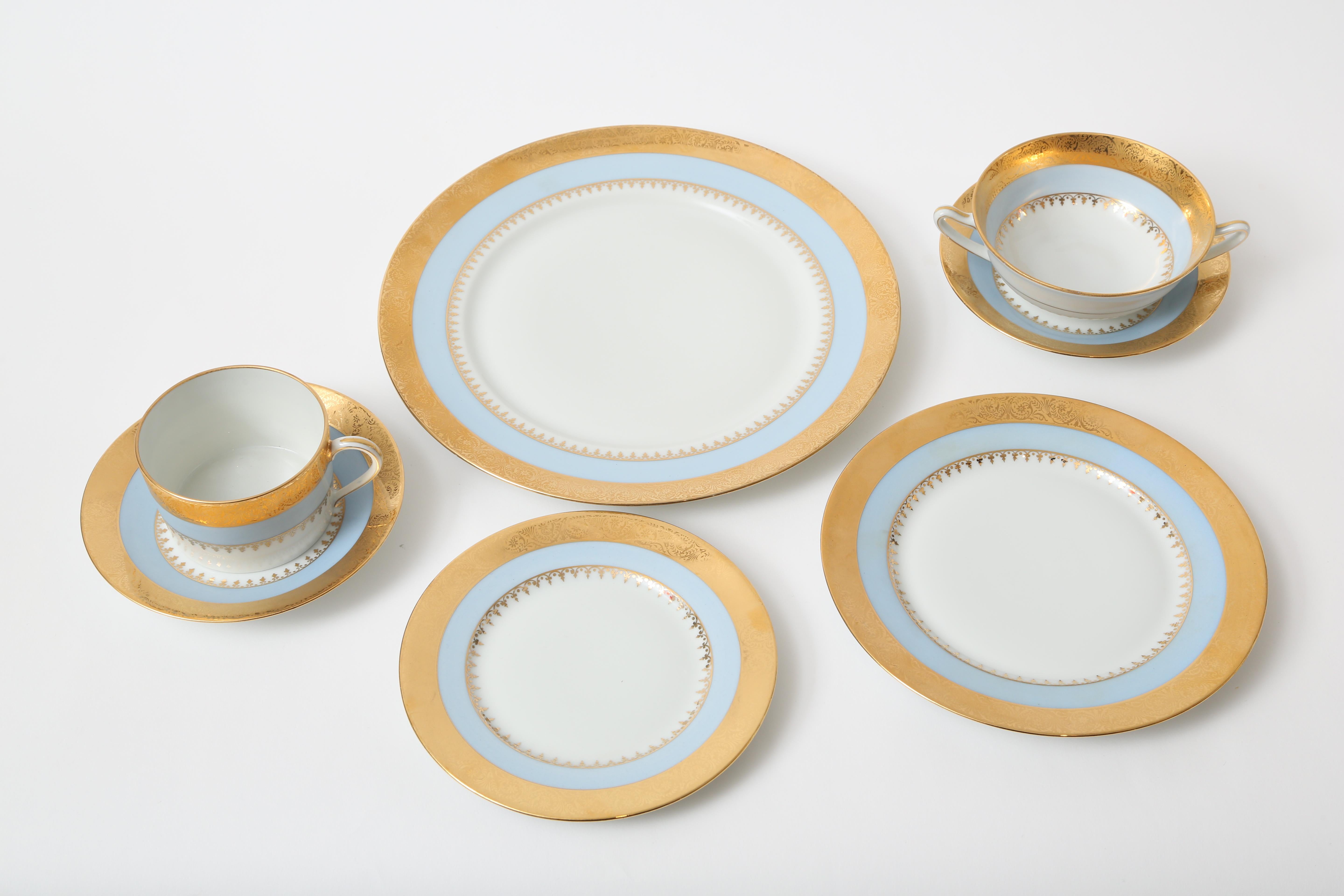 Complete Service for 12, Limoges Porcelain Periwinkle Blue Vintage In Good Condition In West Palm Beach, FL