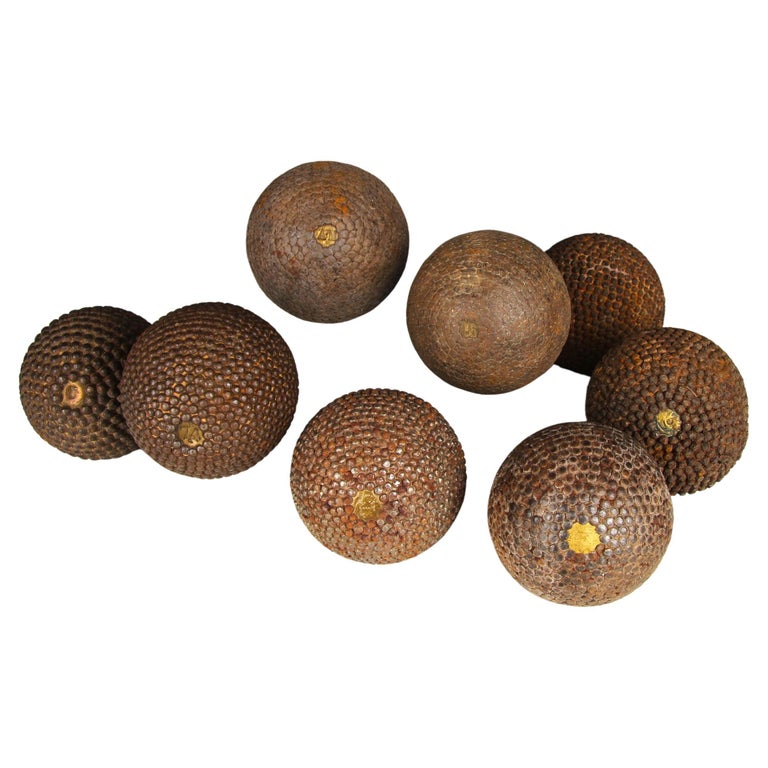 ANCIENNE PAIRE DE boules lyonnaises / jeu de longue en bronze + lanière