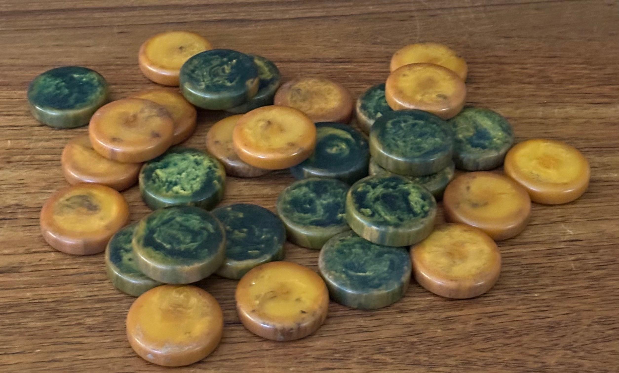 Complete Set of Thirty Vintage Large Bakelite Backgammon Checkers 4